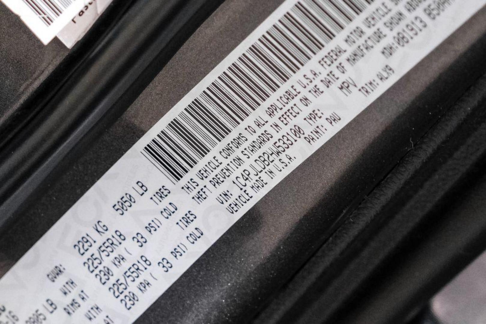 2017 Granite Crystal Metallic Clearcoat /Black Jeep Cherokee Limited (1C4PJLDB2HW) with an 2.4L 4-Cylinder SMPI SOHC engine, Automatic transmission, located at 15300 Midway Rd., Addison, TX, 75001, (972) 702-0011, 32.958321, -96.838074 - Photo#57