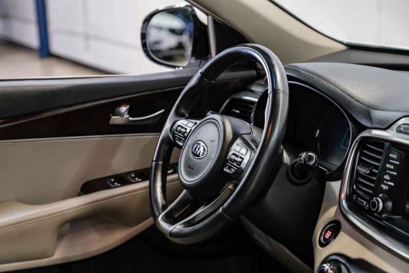 2017 Snow White Pearl /Stone Beige Kia Sorento EX (5XYPH4A52HG) with an 3.3L DOHC engine, Automatic transmission, located at 15300 Midway Rd., Addison, TX, 75001, (972) 702-0011, 32.958321, -96.838074 - Photo#14