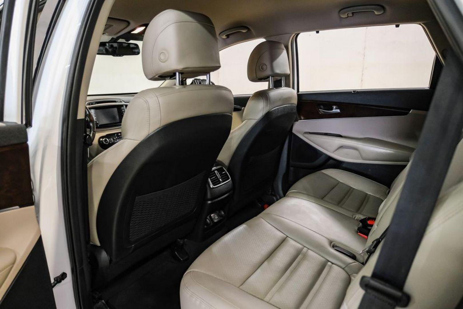 2017 Snow White Pearl /Stone Beige Kia Sorento EX (5XYPH4A52HG) with an 3.3L DOHC engine, Automatic transmission, located at 15300 Midway Rd., Addison, TX, 75001, (972) 702-0011, 32.958321, -96.838074 - Photo#38