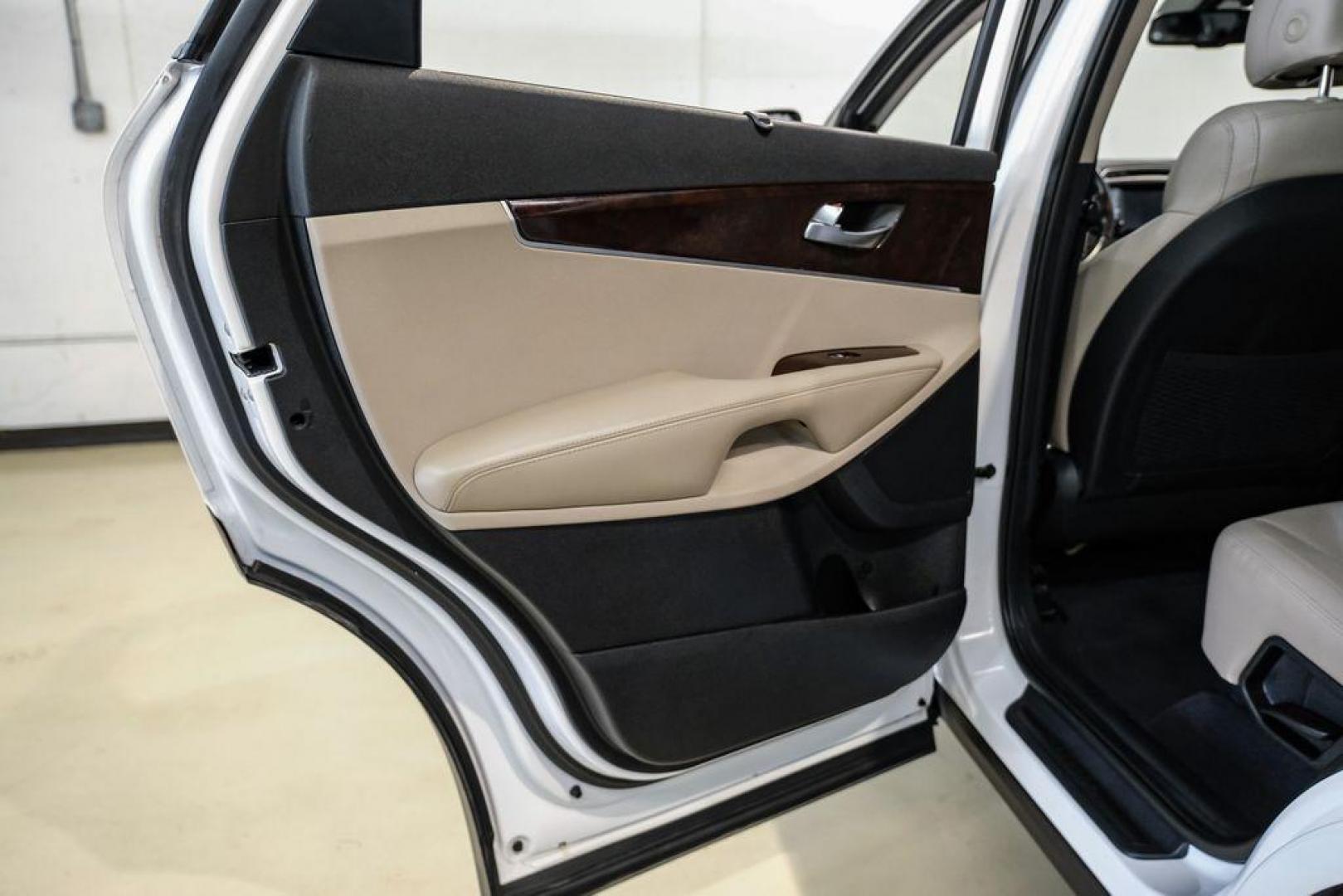 2017 Snow White Pearl /Stone Beige Kia Sorento EX (5XYPH4A52HG) with an 3.3L DOHC engine, Automatic transmission, located at 15300 Midway Rd., Addison, TX, 75001, (972) 702-0011, 32.958321, -96.838074 - Photo#45