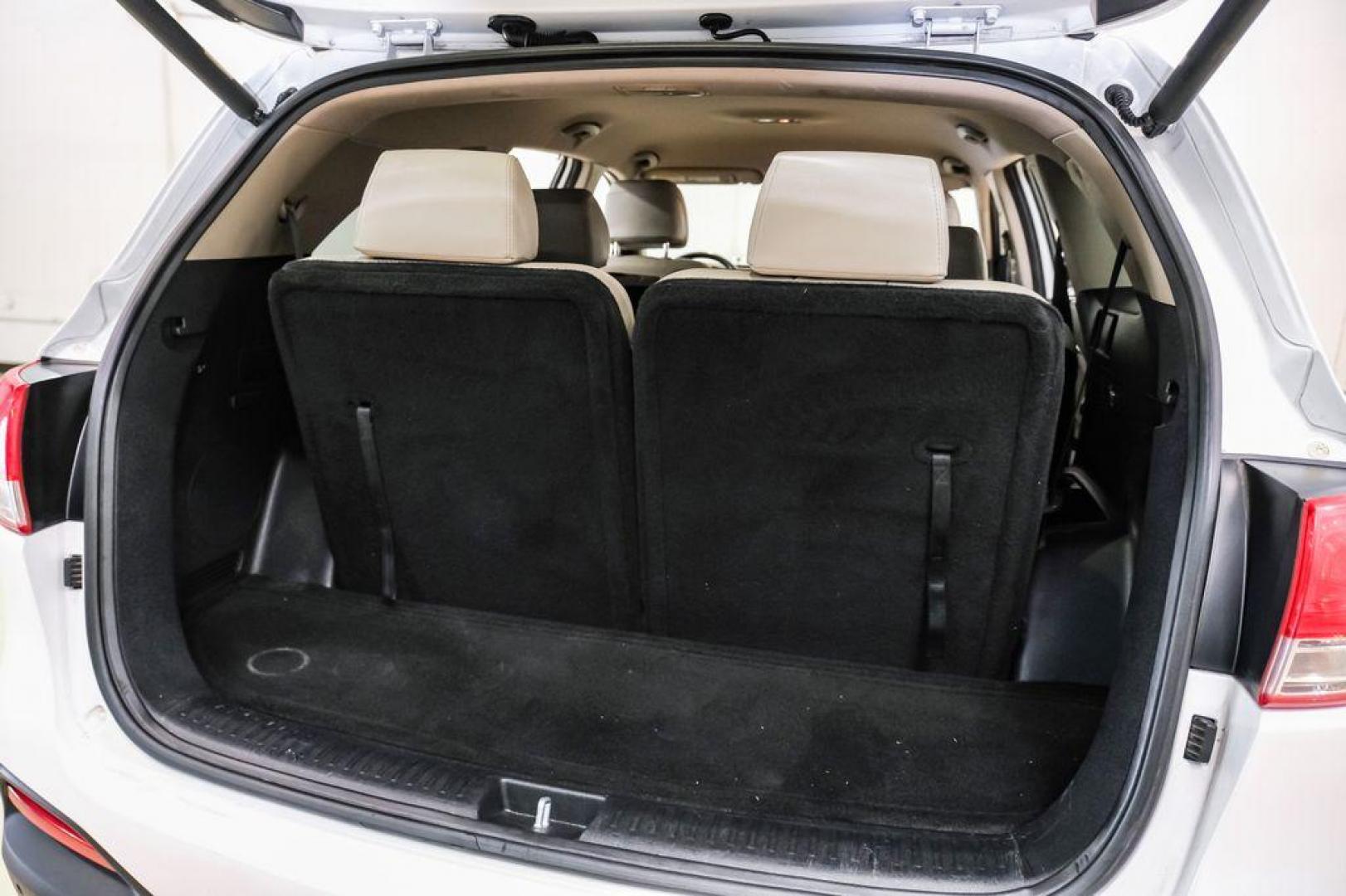 2017 Snow White Pearl /Stone Beige Kia Sorento EX (5XYPH4A52HG) with an 3.3L DOHC engine, Automatic transmission, located at 15300 Midway Rd., Addison, TX, 75001, (972) 702-0011, 32.958321, -96.838074 - Photo#52