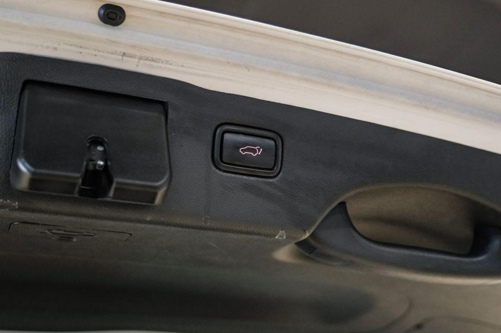 2017 Snow White Pearl /Stone Beige Kia Sorento EX (5XYPH4A52HG) with an 3.3L DOHC engine, Automatic transmission, located at 15300 Midway Rd., Addison, TX, 75001, (972) 702-0011, 32.958321, -96.838074 - Photo#54