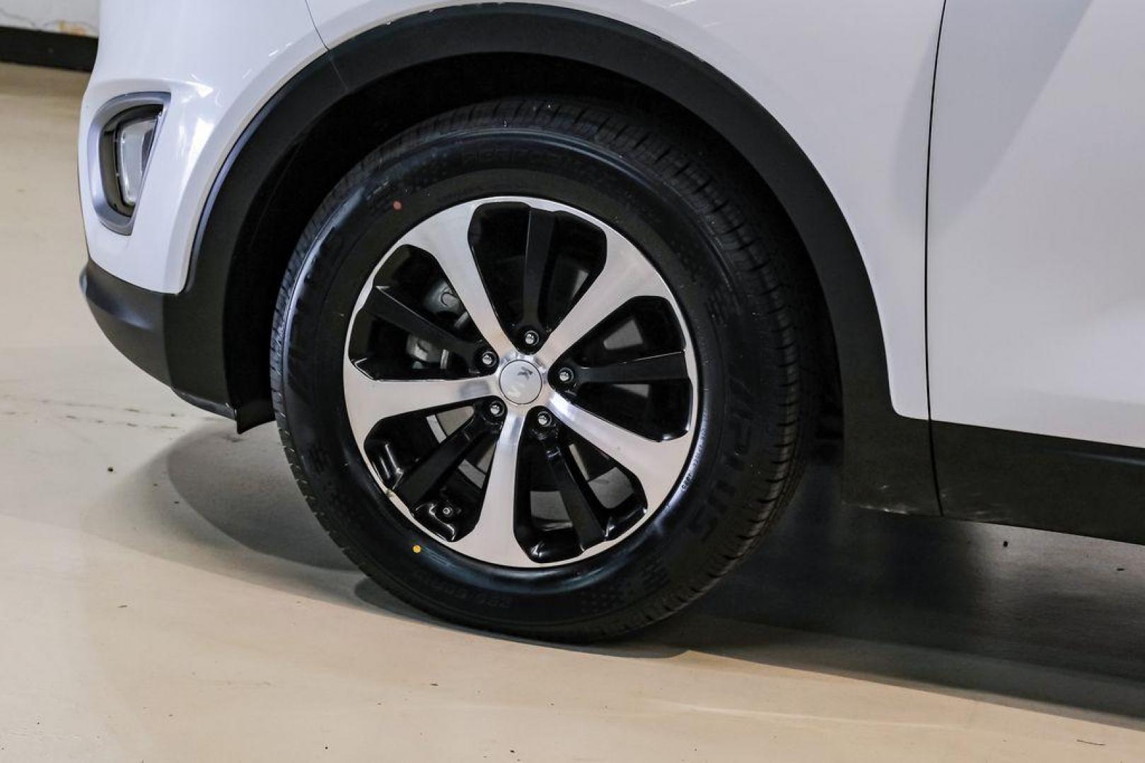 2017 Snow White Pearl /Stone Beige Kia Sorento EX (5XYPH4A52HG) with an 3.3L DOHC engine, Automatic transmission, located at 15300 Midway Rd., Addison, TX, 75001, (972) 702-0011, 32.958321, -96.838074 - Photo#57