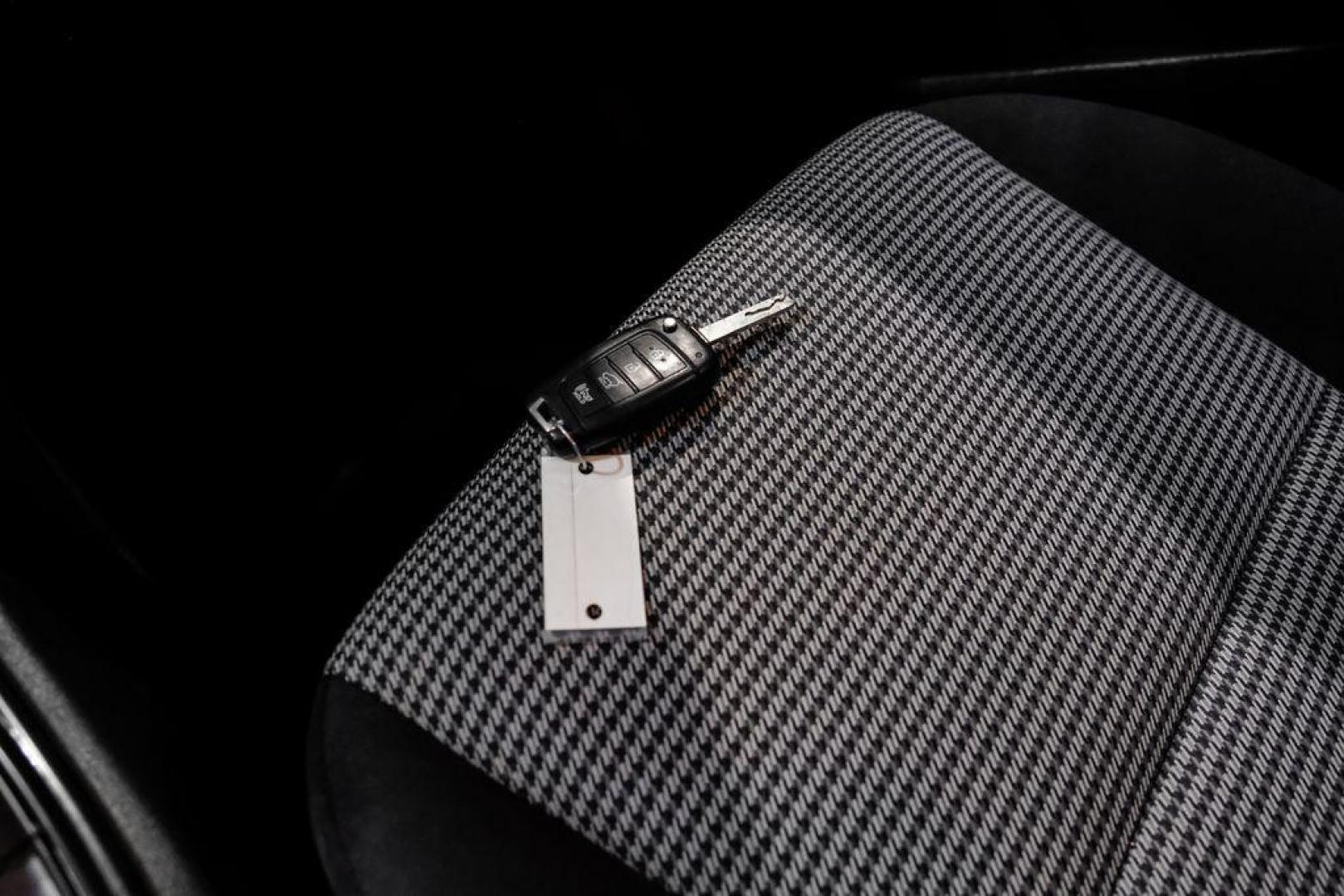 2019 White /Black Hyundai Kona SE (KM8K1CAA4KU) with an I4 engine, Automatic transmission, located at 15300 Midway Rd., Addison, TX, 75001, (972) 702-0011, 32.958321, -96.838074 - Photo#53