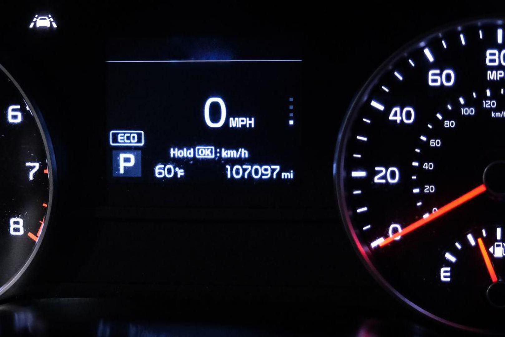 2020 Clear White /Black Kia Sportage LX (KNDPMCAC1L7) with an 2.4L I4 DGI DOHC 16V engine, Automatic transmission, located at 15300 Midway Rd., Addison, TX, 75001, (972) 702-0011, 32.958321, -96.838074 - Photo#20