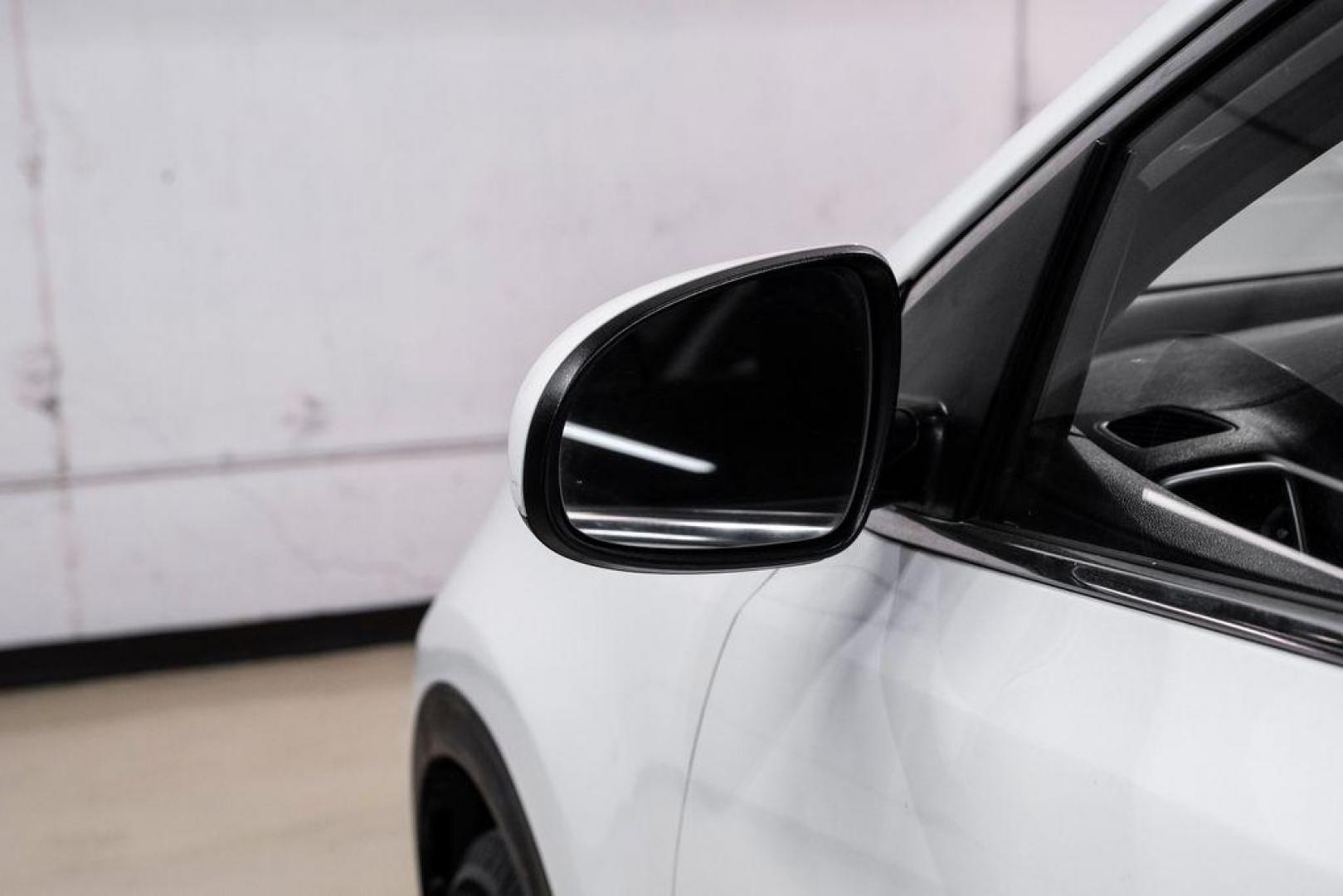 2020 Clear White /Black Kia Sportage LX (KNDPMCAC1L7) with an 2.4L I4 DGI DOHC 16V engine, Automatic transmission, located at 15300 Midway Rd., Addison, TX, 75001, (972) 702-0011, 32.958321, -96.838074 - Photo#40