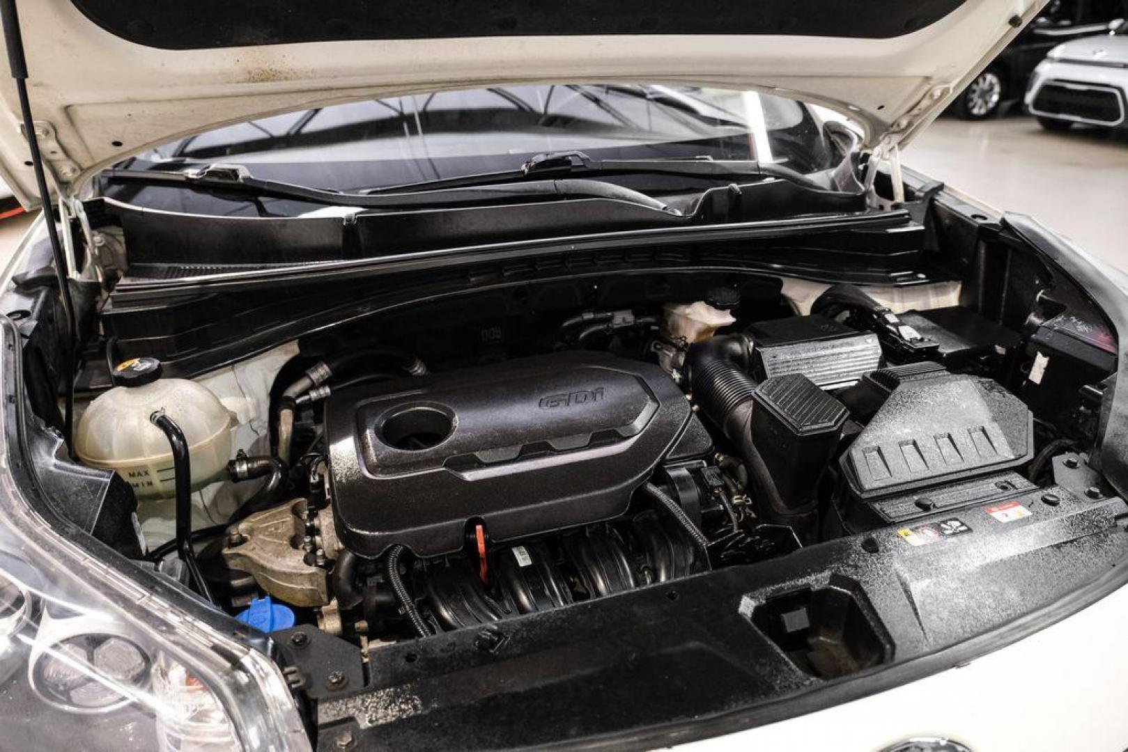 2020 Clear White /Black Kia Sportage LX (KNDPMCAC1L7) with an 2.4L I4 DGI DOHC 16V engine, Automatic transmission, located at 15300 Midway Rd., Addison, TX, 75001, (972) 702-0011, 32.958321, -96.838074 - Photo#50