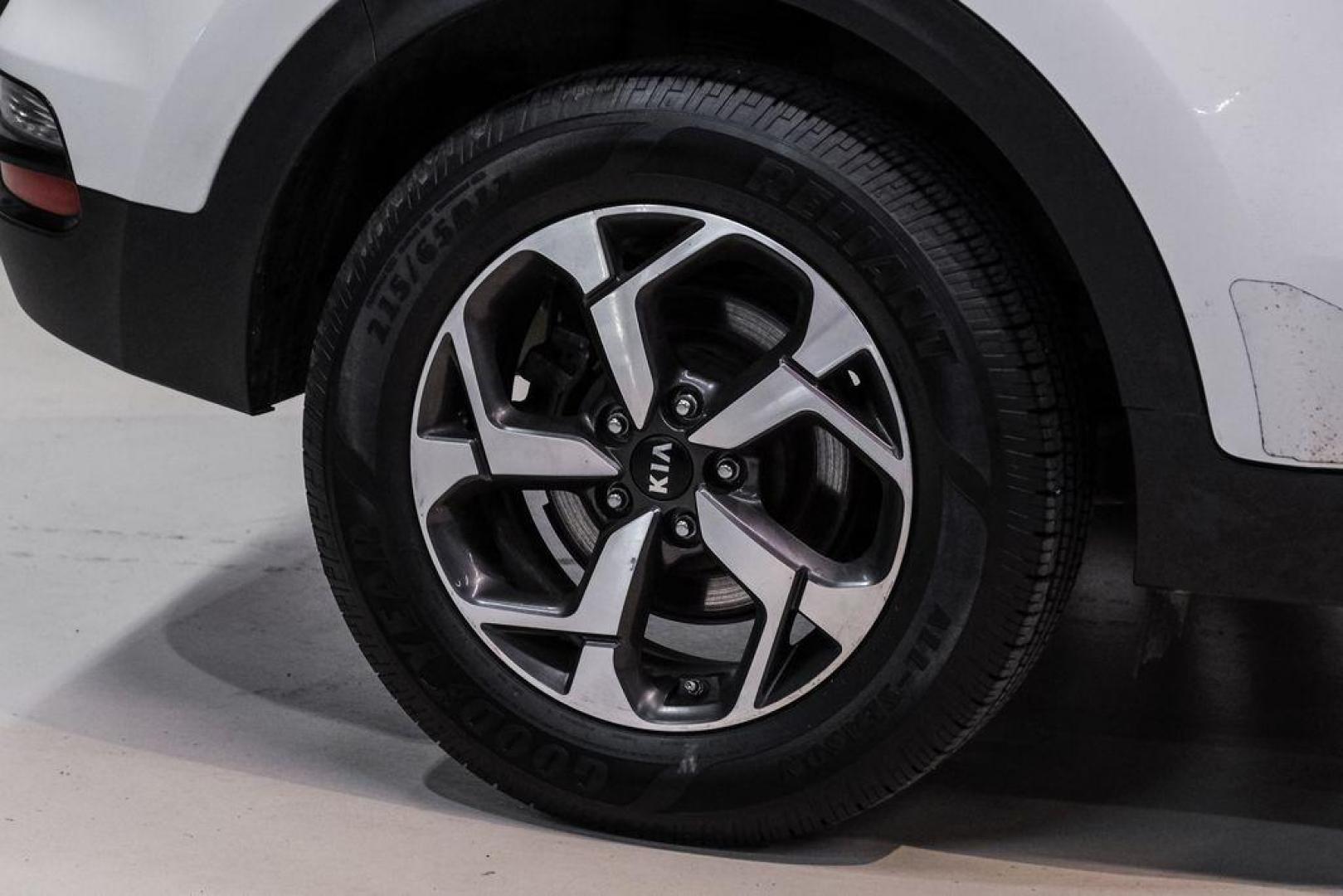 2020 Clear White /Black Kia Sportage LX (KNDPMCAC1L7) with an 2.4L I4 DGI DOHC 16V engine, Automatic transmission, located at 15300 Midway Rd., Addison, TX, 75001, (972) 702-0011, 32.958321, -96.838074 - Photo#55