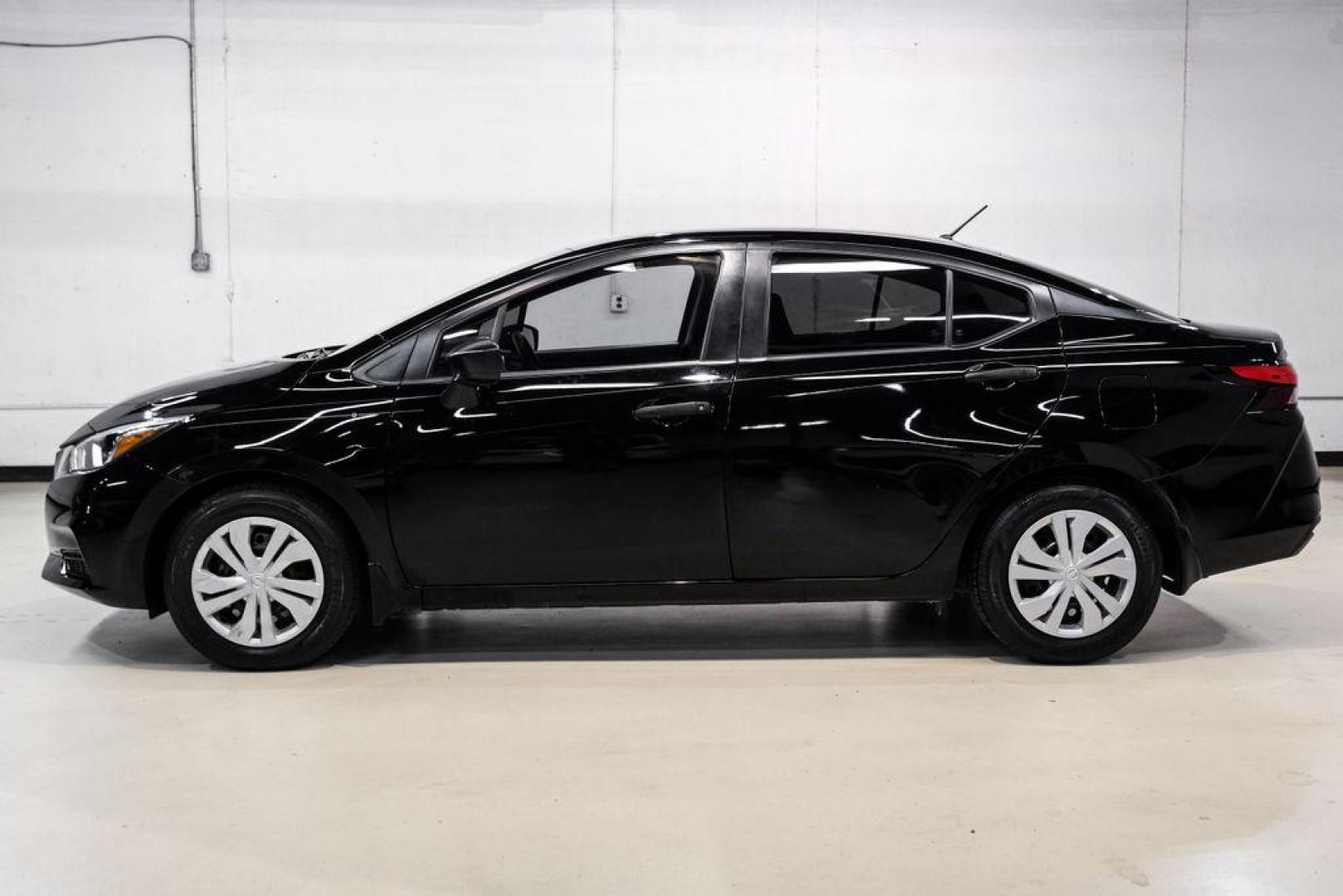 2021 Super Black Metallic /Charcoal Nissan Versa 1.6 S (3N1CN8DV2ML) with an 1.6L 4-Cylinder DOHC 16V engine, CVT transmission, located at 15300 Midway Rd., Addison, TX, 75001, (972) 702-0011, 32.958321, -96.838074 - Photo#10