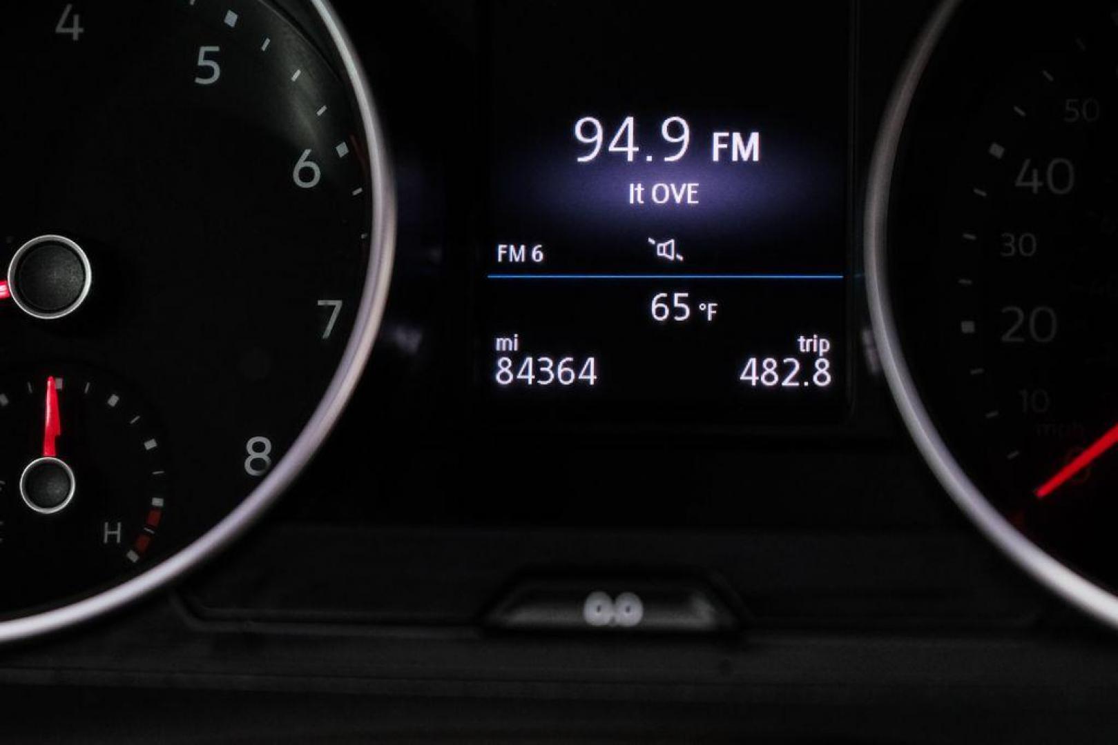 2018 White Silver /Titan Black Volkswagen Tiguan 2.0T S (3VV1B7AX8JM) with an 2.0L TSI DOHC engine, Automatic transmission, located at 15300 Midway Rd., Addison, TX, 75001, (972) 702-0011, 32.958321, -96.838074 - Photo#19