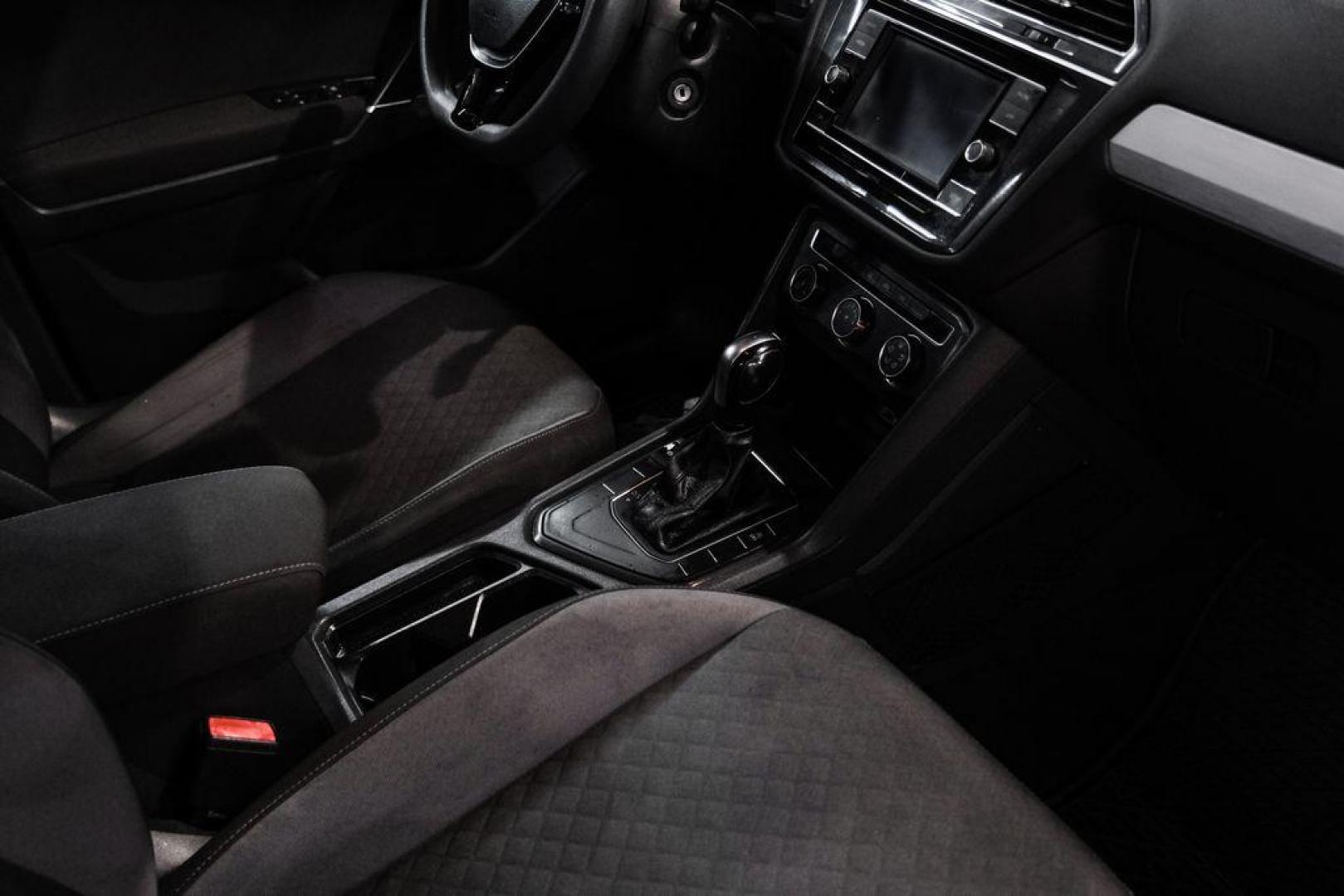 2018 White Silver /Titan Black Volkswagen Tiguan 2.0T S (3VV1B7AX8JM) with an 2.0L TSI DOHC engine, Automatic transmission, located at 15300 Midway Rd., Addison, TX, 75001, (972) 702-0011, 32.958321, -96.838074 - Photo#21