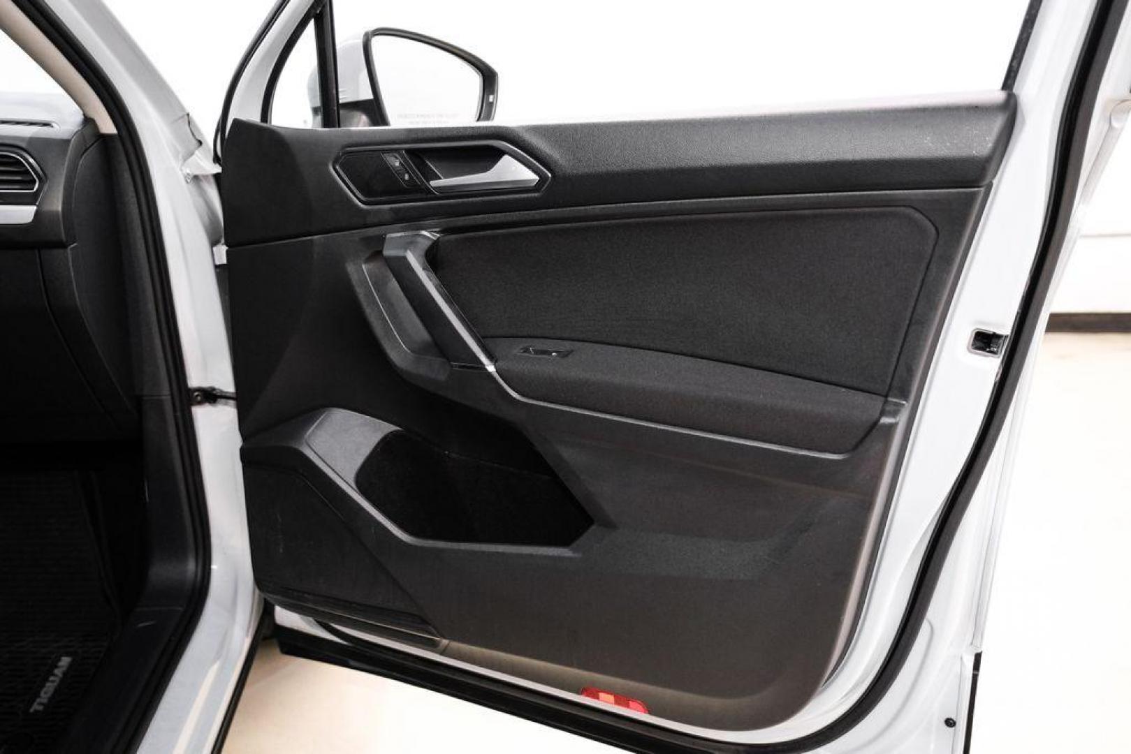 2018 White Silver /Titan Black Volkswagen Tiguan 2.0T S (3VV1B7AX8JM) with an 2.0L TSI DOHC engine, Automatic transmission, located at 15300 Midway Rd., Addison, TX, 75001, (972) 702-0011, 32.958321, -96.838074 - Photo#37