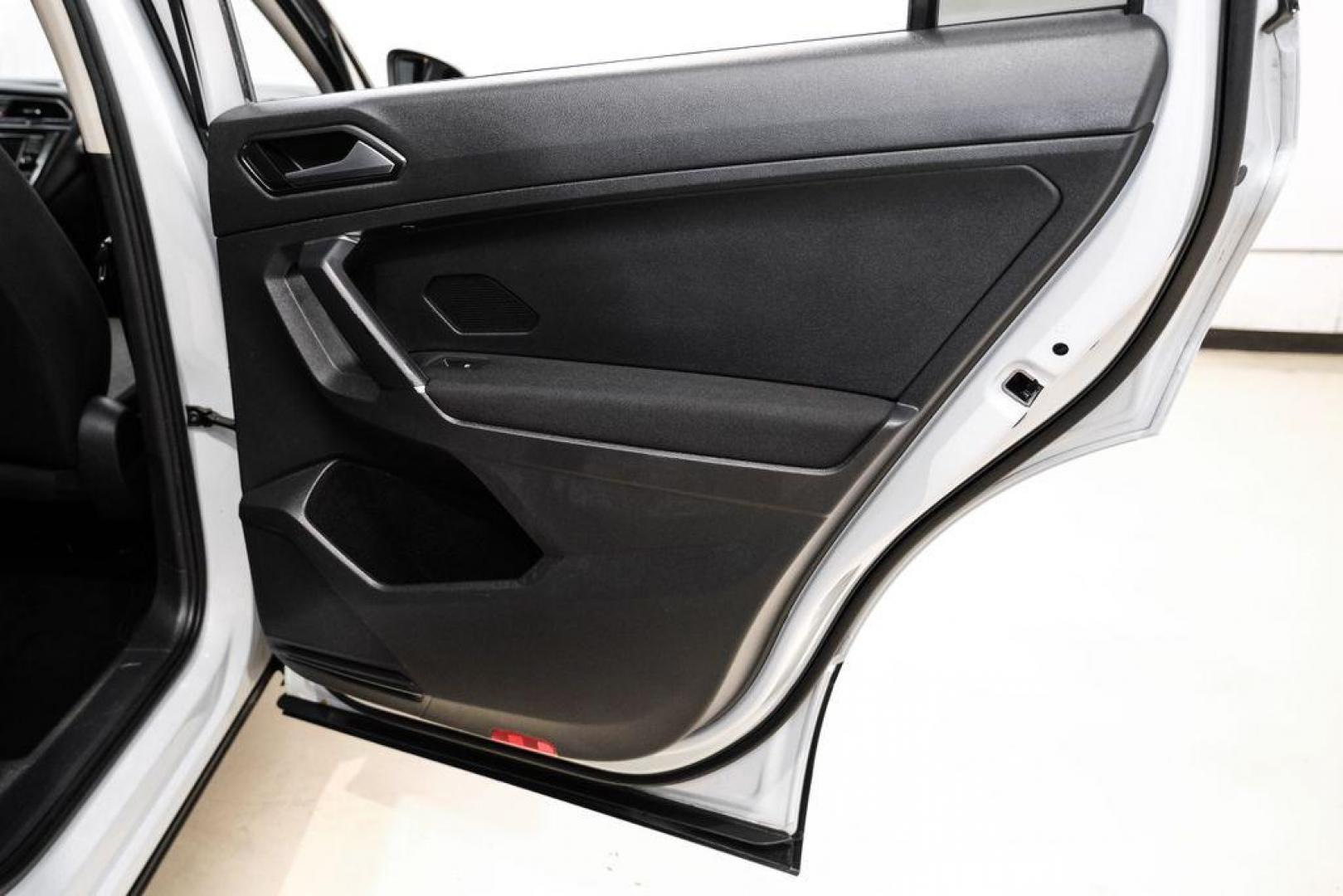 2018 White Silver /Titan Black Volkswagen Tiguan 2.0T S (3VV1B7AX8JM) with an 2.0L TSI DOHC engine, Automatic transmission, located at 15300 Midway Rd., Addison, TX, 75001, (972) 702-0011, 32.958321, -96.838074 - Photo#39