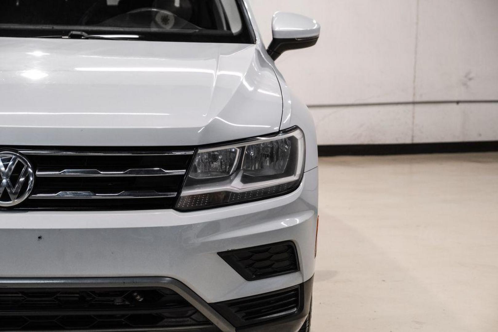 2018 White Silver /Titan Black Volkswagen Tiguan 2.0T S (3VV1B7AX8JM) with an 2.0L TSI DOHC engine, Automatic transmission, located at 15300 Midway Rd., Addison, TX, 75001, (972) 702-0011, 32.958321, -96.838074 - Photo#40