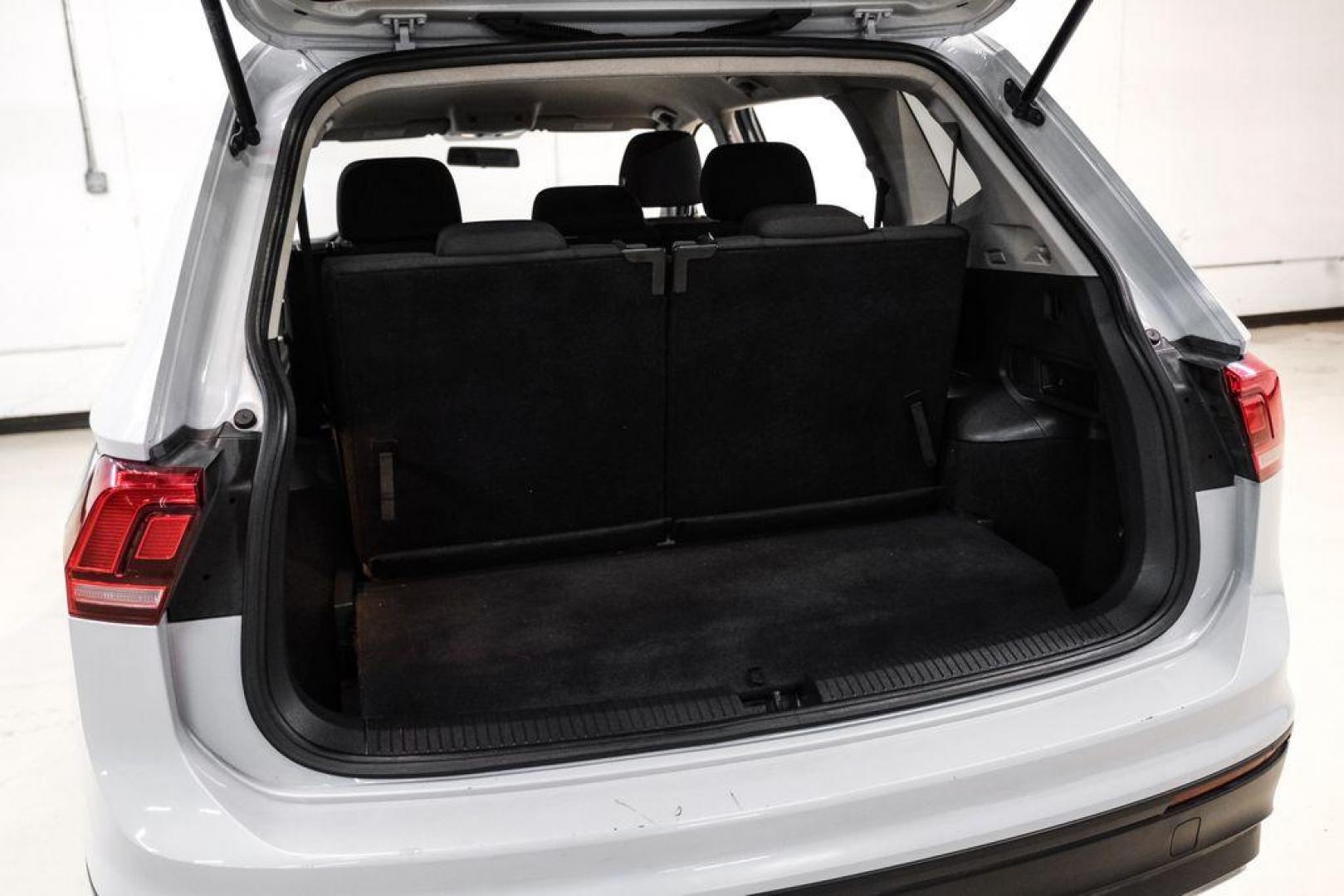 2018 White Silver /Titan Black Volkswagen Tiguan 2.0T S (3VV1B7AX8JM) with an 2.0L TSI DOHC engine, Automatic transmission, located at 15300 Midway Rd., Addison, TX, 75001, (972) 702-0011, 32.958321, -96.838074 - Photo#45