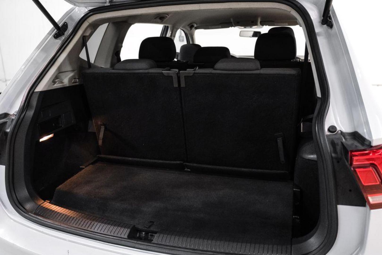 2018 White Silver /Titan Black Volkswagen Tiguan 2.0T S (3VV1B7AX8JM) with an 2.0L TSI DOHC engine, Automatic transmission, located at 15300 Midway Rd., Addison, TX, 75001, (972) 702-0011, 32.958321, -96.838074 - Photo#46