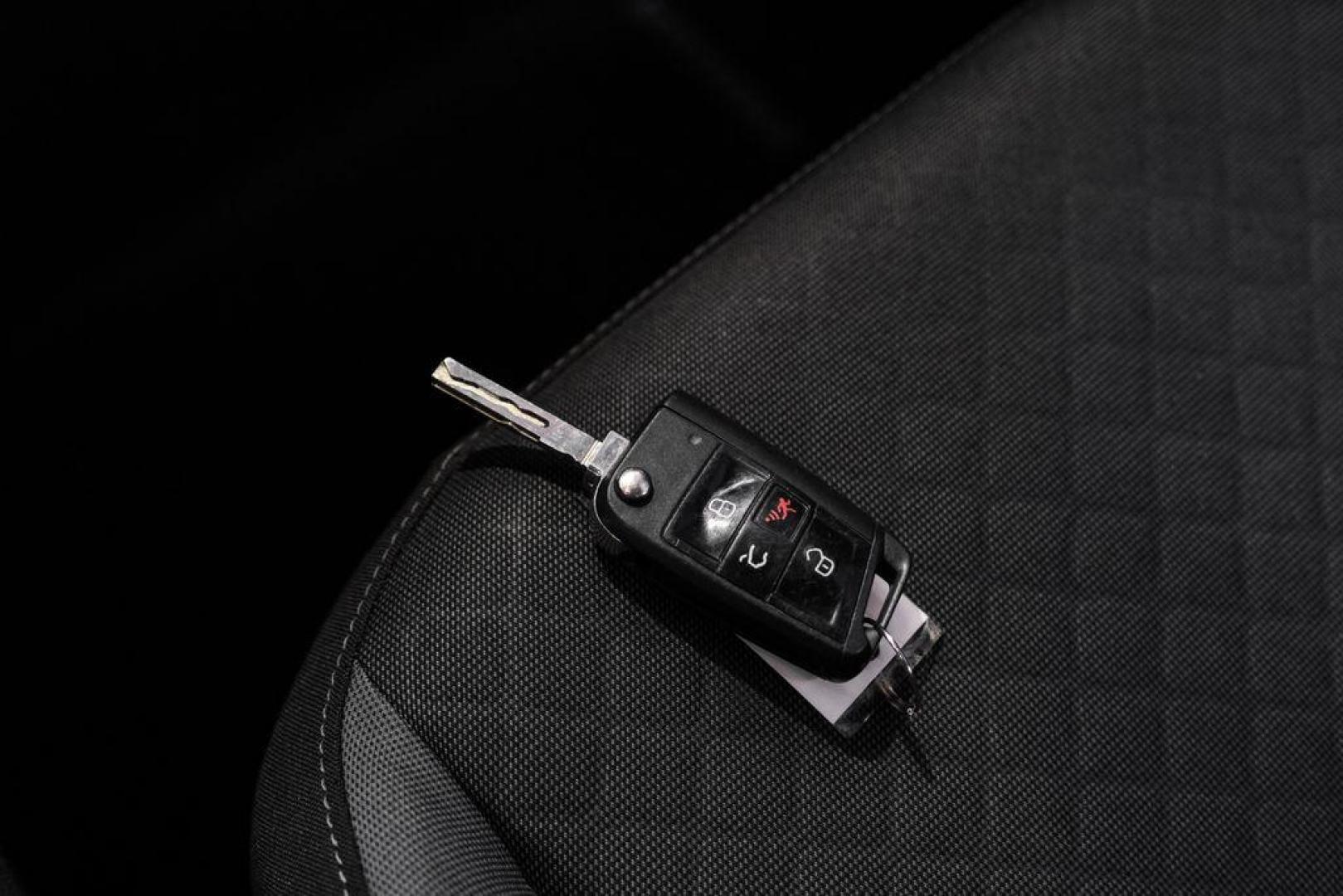 2018 White Silver /Titan Black Volkswagen Tiguan 2.0T S (3VV1B7AX8JM) with an 2.0L TSI DOHC engine, Automatic transmission, located at 15300 Midway Rd., Addison, TX, 75001, (972) 702-0011, 32.958321, -96.838074 - Photo#51