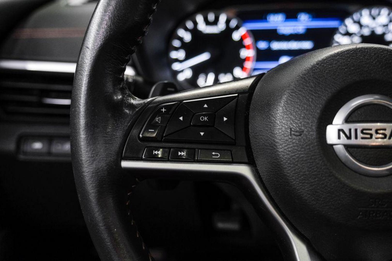 2022 Gun Metallic /Sport Nissan Altima 2.0 SR (1N4AL4CV0NN) with an 2.0L I4 PDI Turbocharged DOHC 16V LEV3-ULEV70 236hp engine, CVT transmission, located at 15300 Midway Rd., Addison, TX, 75001, (972) 702-0011, 32.958321, -96.838074 - Photo#18