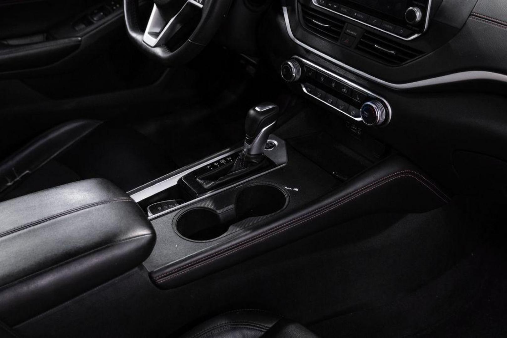 2022 Gun Metallic /Sport Nissan Altima 2.0 SR (1N4AL4CV0NN) with an 2.0L I4 PDI Turbocharged DOHC 16V LEV3-ULEV70 236hp engine, CVT transmission, located at 15300 Midway Rd., Addison, TX, 75001, (972) 702-0011, 32.958321, -96.838074 - Photo#24