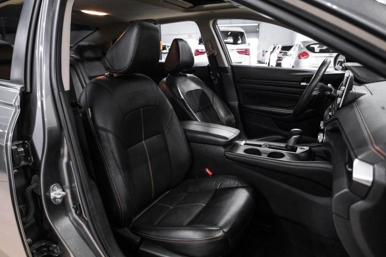 2022 Gun Metallic /Sport Nissan Altima 2.0 SR (1N4AL4CV0NN) with an 2.0L I4 PDI Turbocharged DOHC 16V LEV3-ULEV70 236hp engine, CVT transmission, located at 15300 Midway Rd., Addison, TX, 75001, (972) 702-0011, 32.958321, -96.838074 - Photo#33