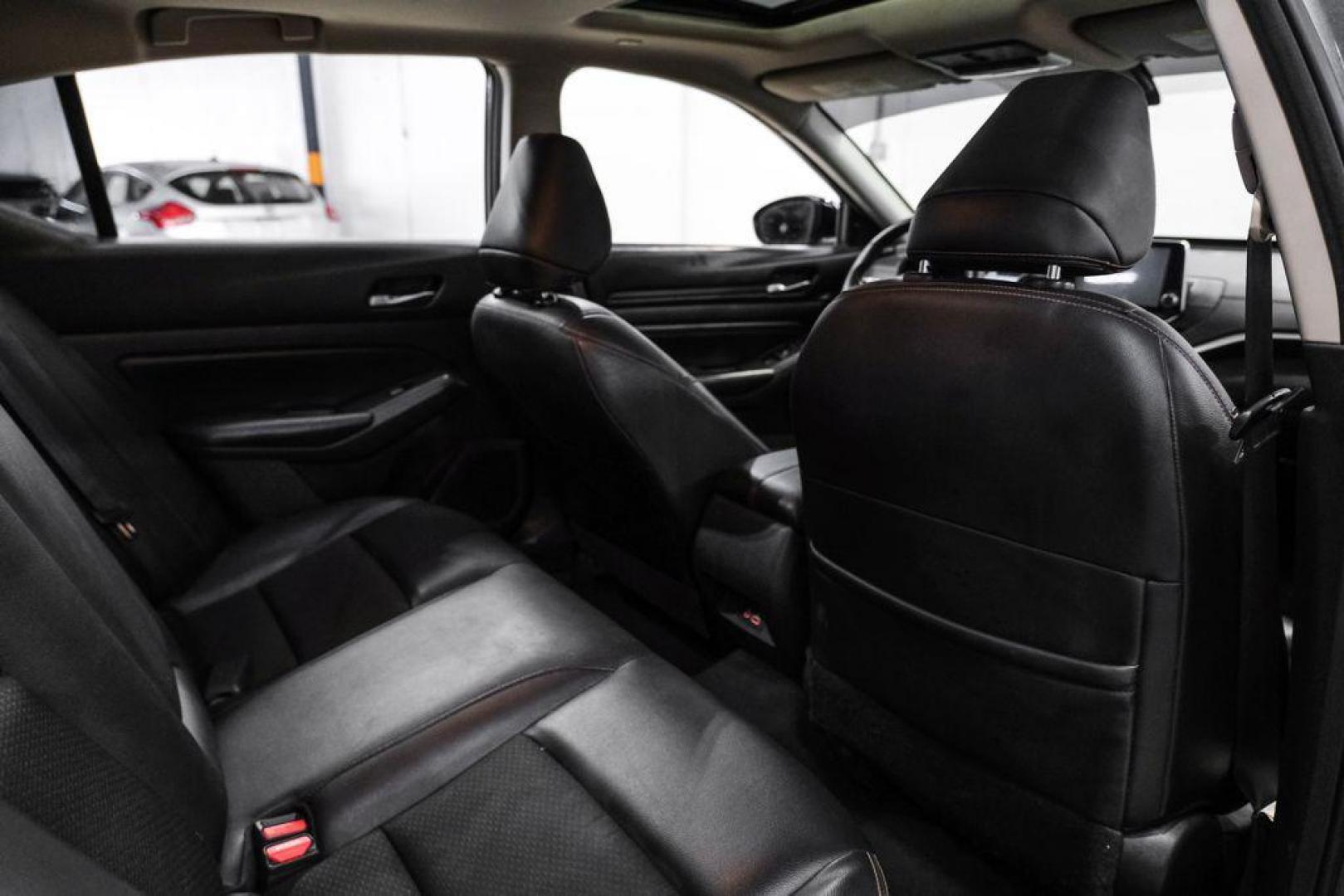 2022 Gun Metallic /Sport Nissan Altima 2.0 SR (1N4AL4CV0NN) with an 2.0L I4 PDI Turbocharged DOHC 16V LEV3-ULEV70 236hp engine, CVT transmission, located at 15300 Midway Rd., Addison, TX, 75001, (972) 702-0011, 32.958321, -96.838074 - Photo#36