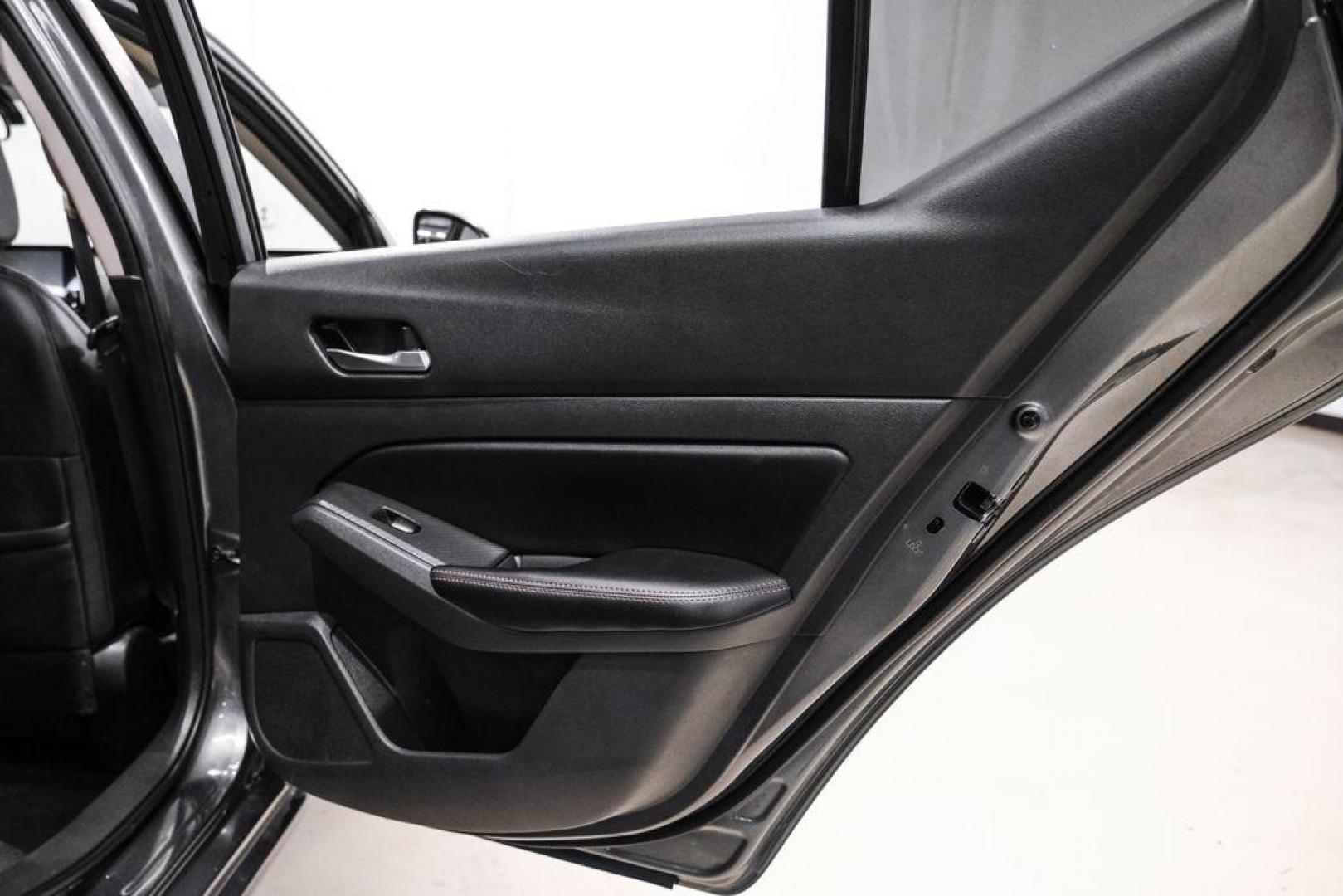 2022 Gun Metallic /Sport Nissan Altima 2.0 SR (1N4AL4CV0NN) with an 2.0L I4 PDI Turbocharged DOHC 16V LEV3-ULEV70 236hp engine, CVT transmission, located at 15300 Midway Rd., Addison, TX, 75001, (972) 702-0011, 32.958321, -96.838074 - Photo#45