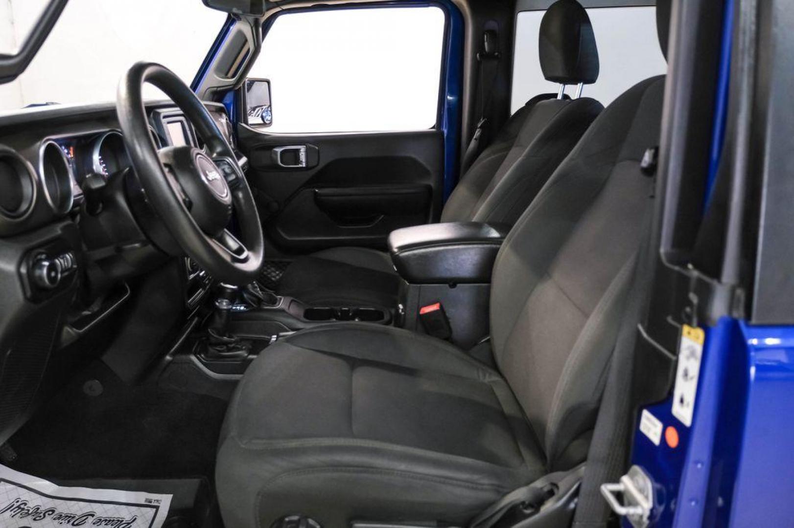 2018 Ocean Blue Metallic Clearcoat /Black Jeep Wrangler Sport (1C4GJXAG8JW) with an 3.6L V6 24V VVT engine, Automatic transmission, located at 15300 Midway Rd., Addison, TX, 75001, (972) 702-0011, 32.958321, -96.838074 - Photo#3