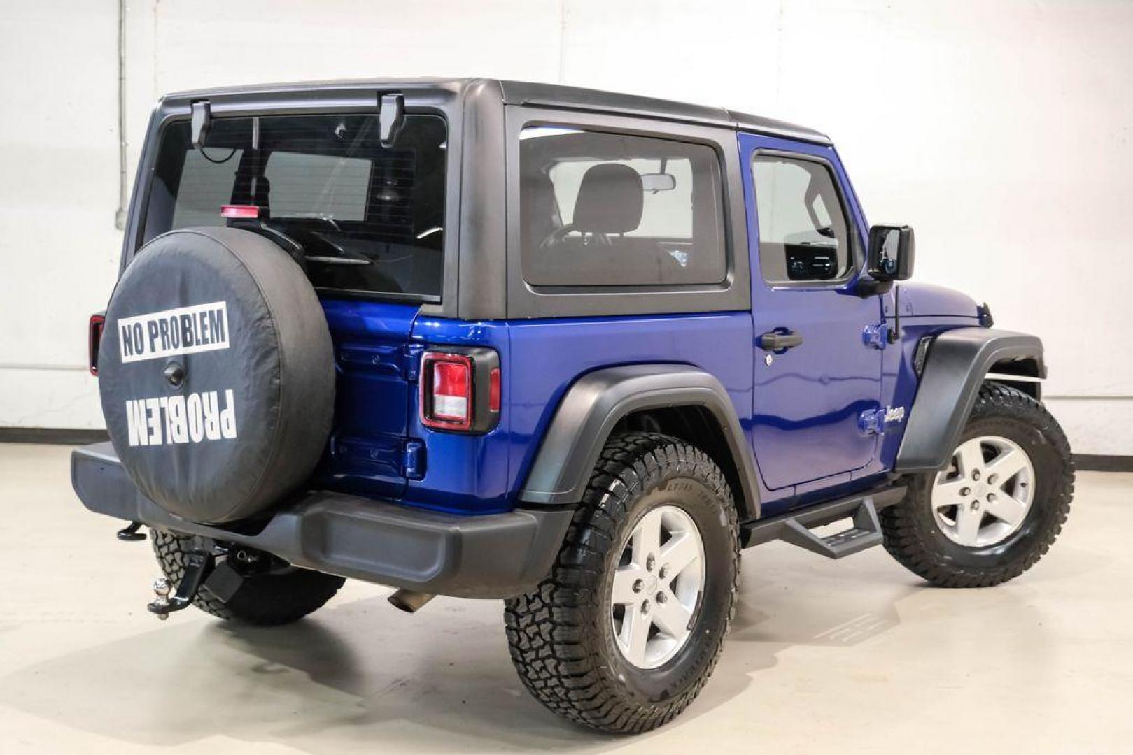 2018 Ocean Blue Metallic Clearcoat /Black Jeep Wrangler Sport (1C4GJXAG8JW) with an 3.6L V6 24V VVT engine, Automatic transmission, located at 15300 Midway Rd., Addison, TX, 75001, (972) 702-0011, 32.958321, -96.838074 - Photo#7