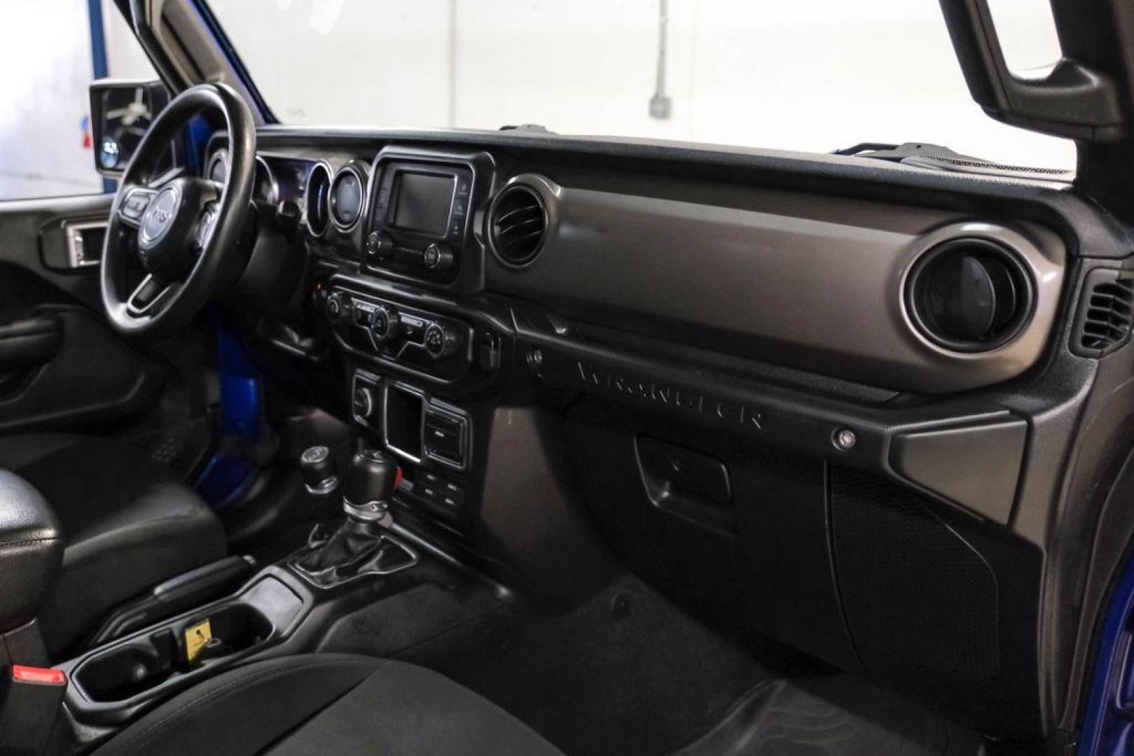 2018 Ocean Blue Metallic Clearcoat /Black Jeep Wrangler Sport (1C4GJXAG8JW) with an 3.6L V6 24V VVT engine, Automatic transmission, located at 15300 Midway Rd., Addison, TX, 75001, (972) 702-0011, 32.958321, -96.838074 - Photo#12