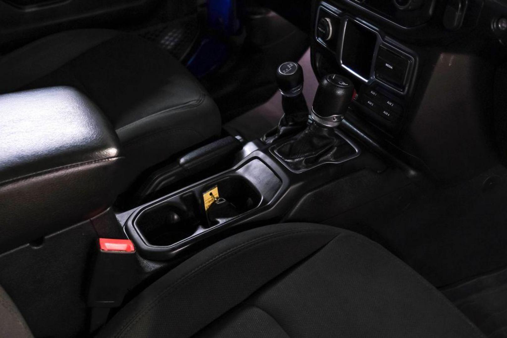 2018 Ocean Blue Metallic Clearcoat /Black Jeep Wrangler Sport (1C4GJXAG8JW) with an 3.6L V6 24V VVT engine, Automatic transmission, located at 15300 Midway Rd., Addison, TX, 75001, (972) 702-0011, 32.958321, -96.838074 - Photo#21