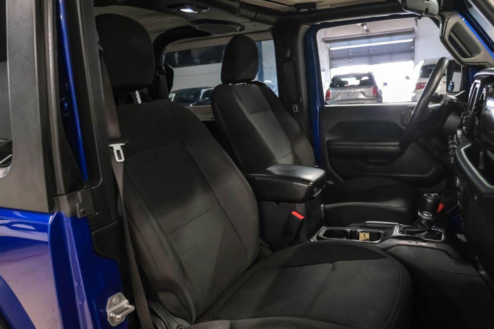 2018 Ocean Blue Metallic Clearcoat /Black Jeep Wrangler Sport (1C4GJXAG8JW) with an 3.6L V6 24V VVT engine, Automatic transmission, located at 15300 Midway Rd., Addison, TX, 75001, (972) 702-0011, 32.958321, -96.838074 - Photo#29