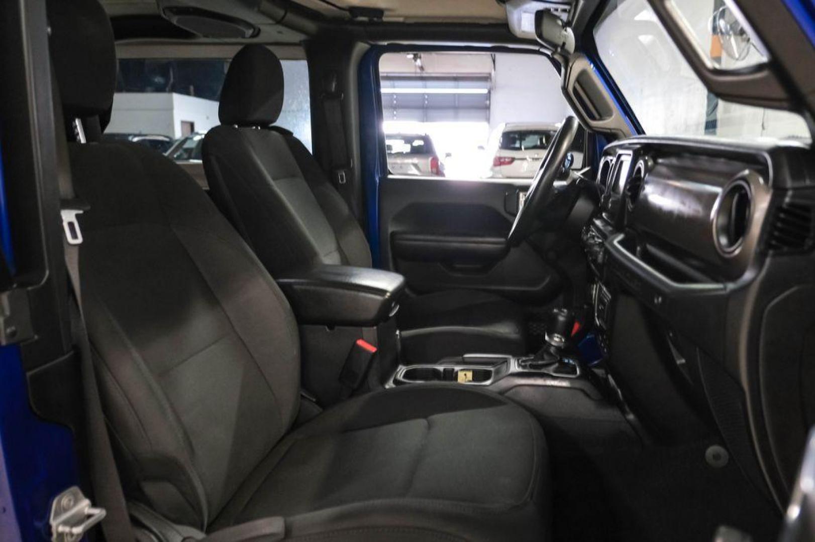 2018 Ocean Blue Metallic Clearcoat /Black Jeep Wrangler Sport (1C4GJXAG8JW) with an 3.6L V6 24V VVT engine, Automatic transmission, located at 15300 Midway Rd., Addison, TX, 75001, (972) 702-0011, 32.958321, -96.838074 - Photo#30