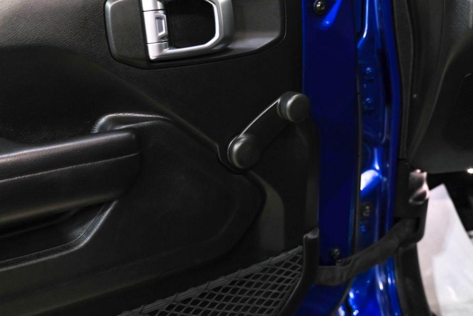 2018 Ocean Blue Metallic Clearcoat /Black Jeep Wrangler Sport (1C4GJXAG8JW) with an 3.6L V6 24V VVT engine, Automatic transmission, located at 15300 Midway Rd., Addison, TX, 75001, (972) 702-0011, 32.958321, -96.838074 - Photo#34