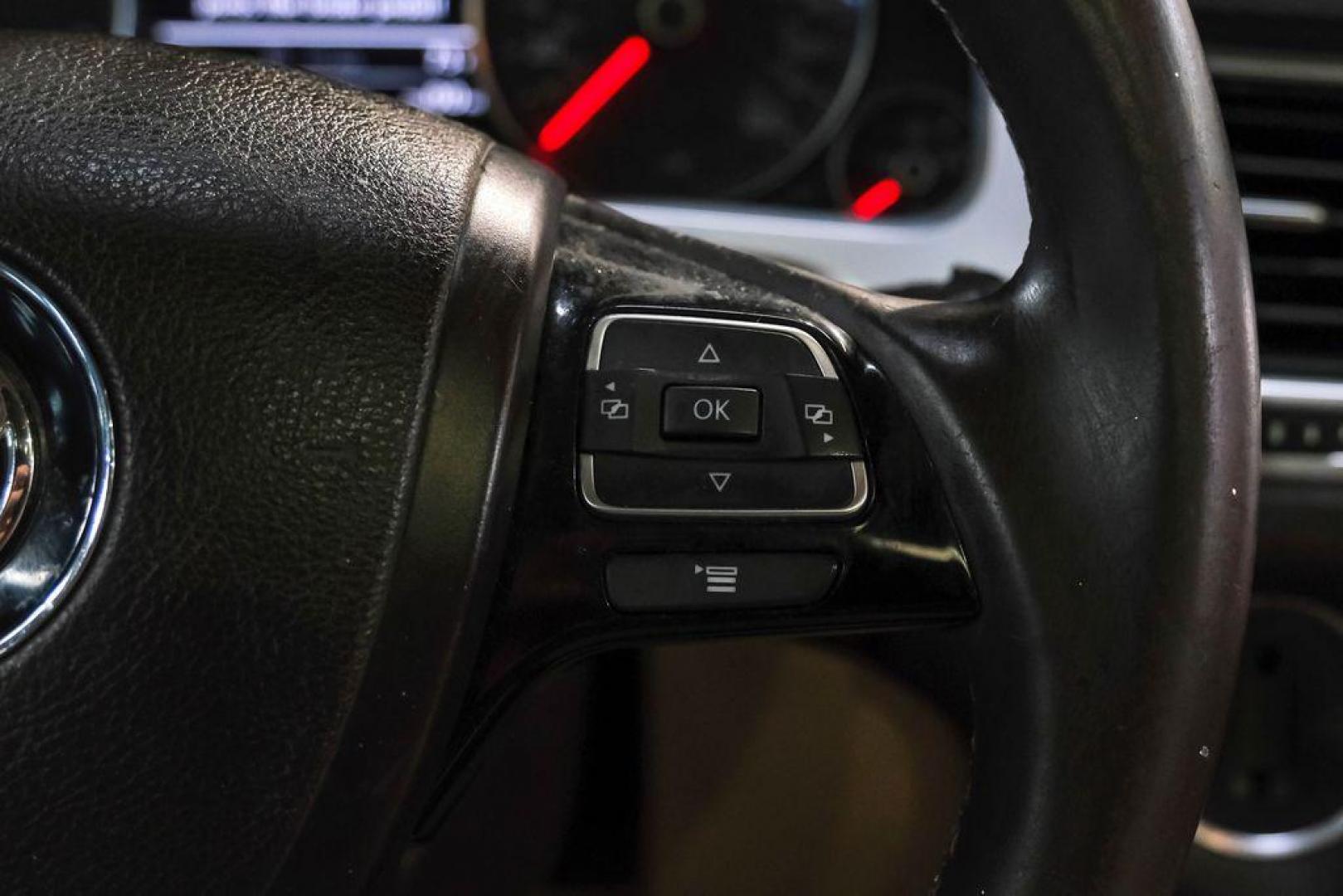 2014 Pure White /Cornsilk Beige Volkswagen Touareg 3.6L (WVGEF9BP5ED) with an 3.6L V6 DOHC engine, Automatic transmission, located at 15300 Midway Rd., Addison, TX, 75001, (972) 702-0011, 32.958321, -96.838074 - Photo#17