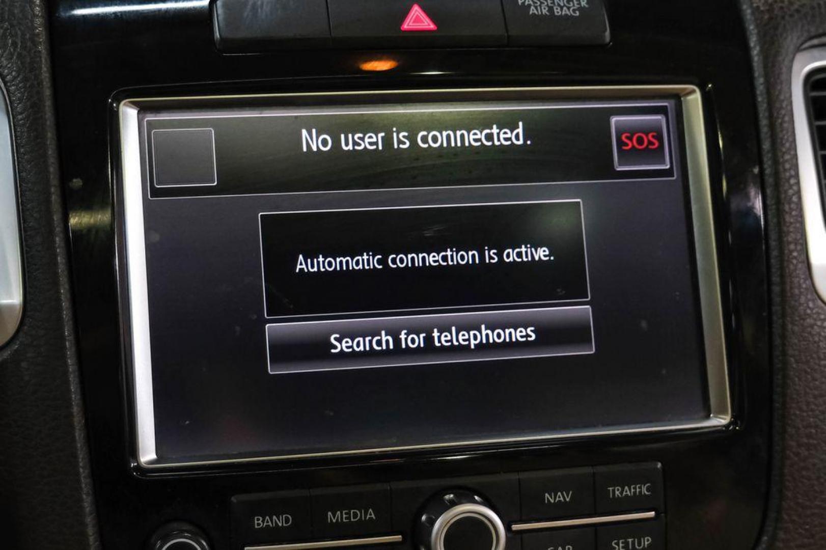 2014 Pure White /Cornsilk Beige Volkswagen Touareg 3.6L (WVGEF9BP5ED) with an 3.6L V6 DOHC engine, Automatic transmission, located at 15300 Midway Rd., Addison, TX, 75001, (972) 702-0011, 32.958321, -96.838074 - Photo#27