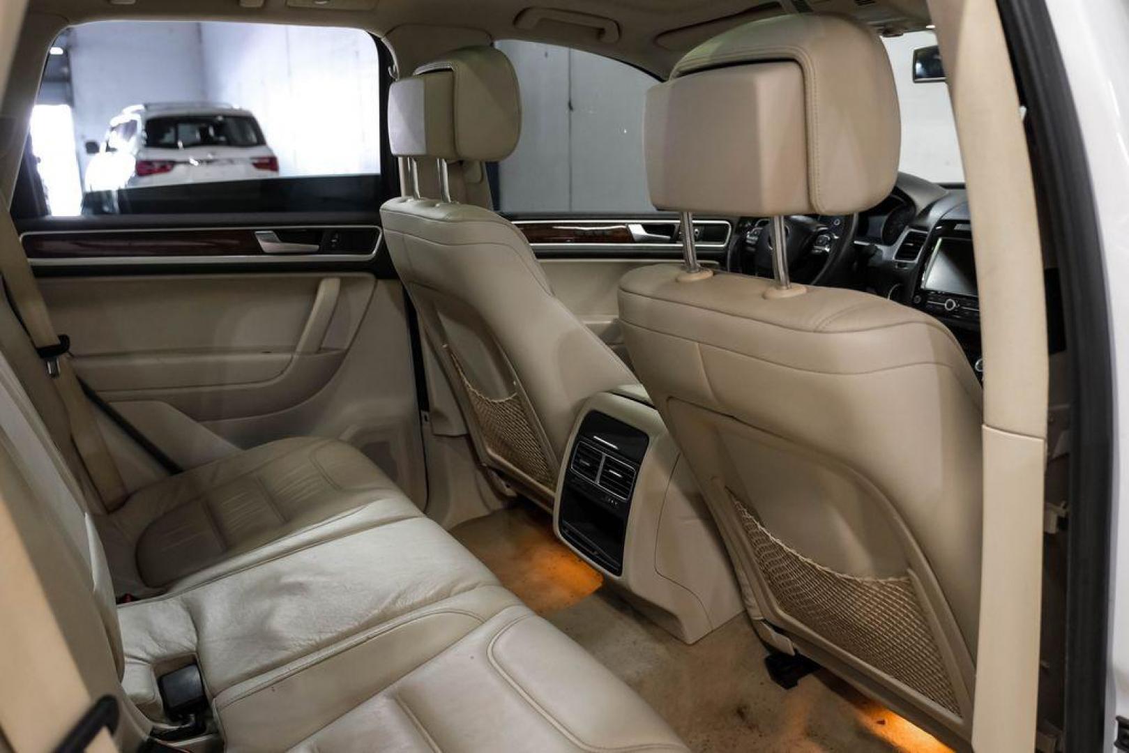 2014 Pure White /Cornsilk Beige Volkswagen Touareg 3.6L (WVGEF9BP5ED) with an 3.6L V6 DOHC engine, Automatic transmission, located at 15300 Midway Rd., Addison, TX, 75001, (972) 702-0011, 32.958321, -96.838074 - Photo#33