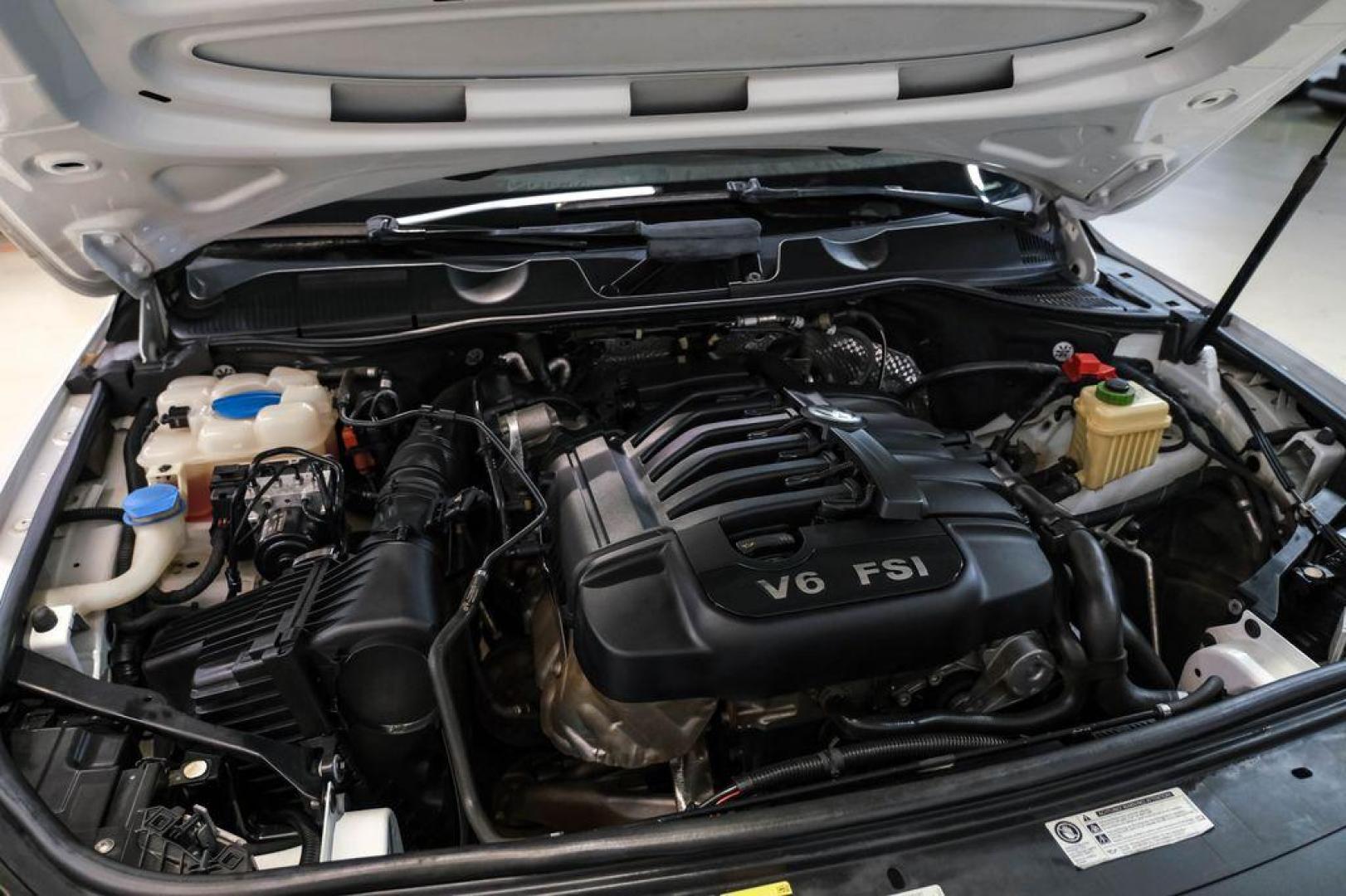 2014 Pure White /Cornsilk Beige Volkswagen Touareg 3.6L (WVGEF9BP5ED) with an 3.6L V6 DOHC engine, Automatic transmission, located at 15300 Midway Rd., Addison, TX, 75001, (972) 702-0011, 32.958321, -96.838074 - Photo#47