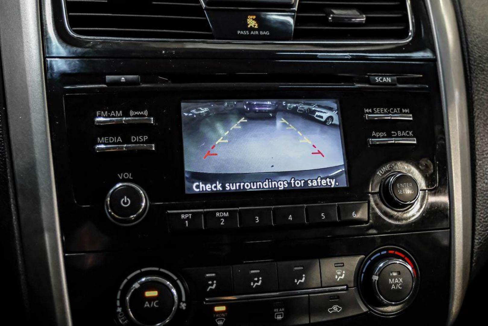 2015 Gun Metallic /Charcoal Nissan Altima 2.5 S (1N4AL3AP4FN) with an 2.5L I4 DOHC 16V engine, CVT transmission, located at 15300 Midway Rd., Addison, TX, 75001, (972) 702-0011, 32.958321, -96.838074 - Photo#21