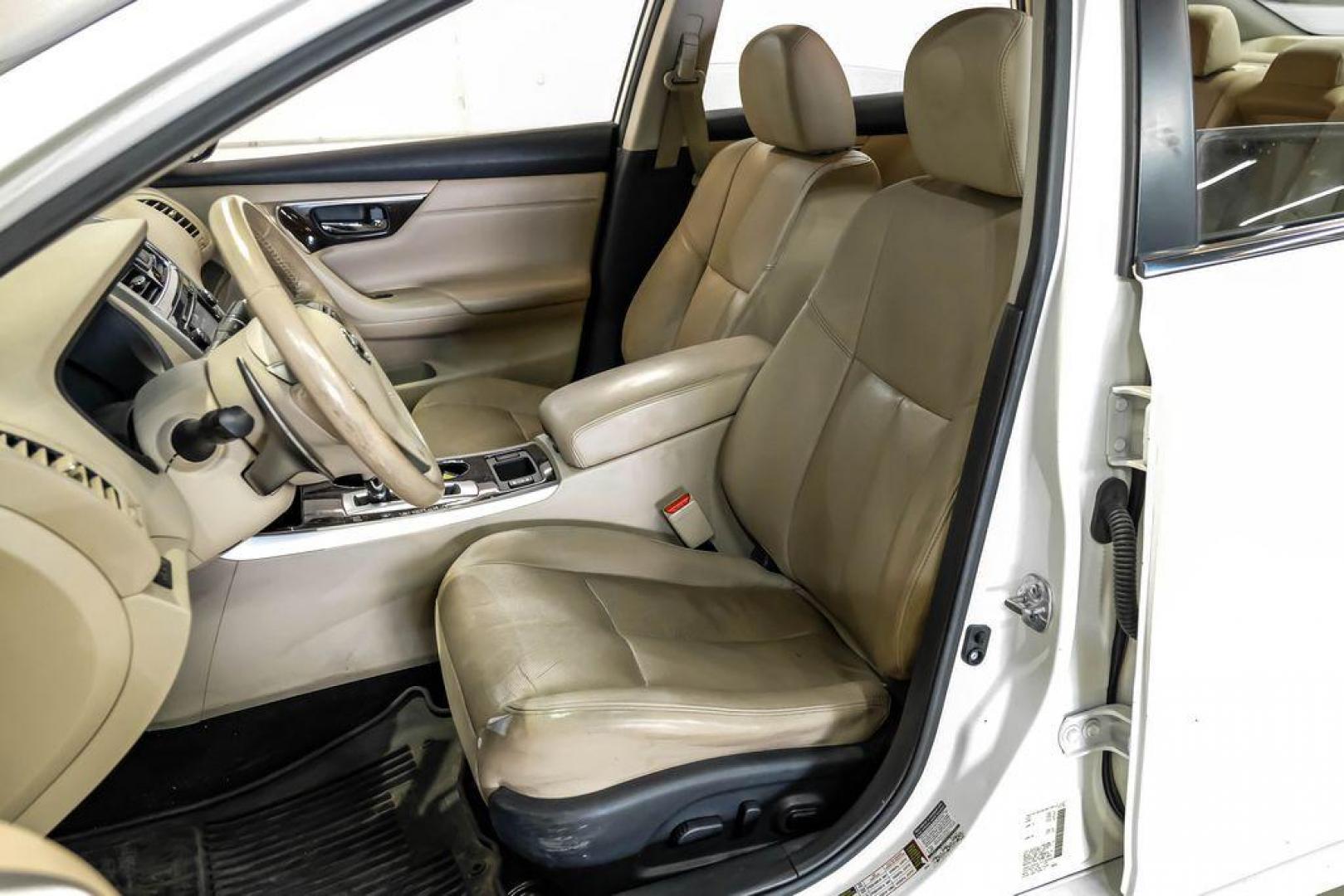 2015 Pearl White /Beige Nissan Altima 3.5 SL (1N4BL3AP6FC) with an 3.5L V6 DOHC 24V engine, CVT transmission, located at 15300 Midway Rd., Addison, TX, 75001, (972) 702-0011, 32.958321, -96.838074 - Photo#30