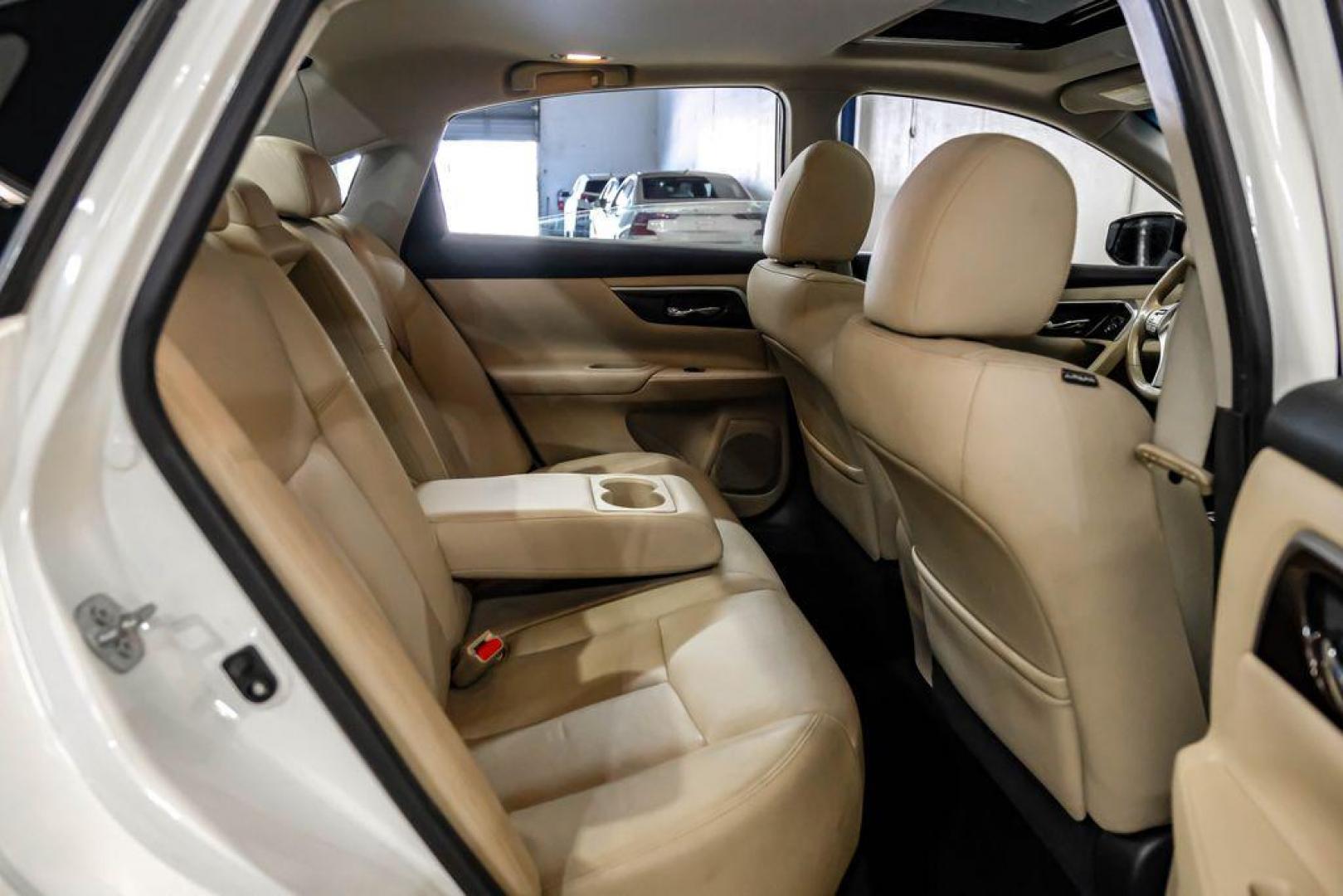 2015 Pearl White /Beige Nissan Altima 3.5 SL (1N4BL3AP6FC) with an 3.5L V6 DOHC 24V engine, CVT transmission, located at 15300 Midway Rd., Addison, TX, 75001, (972) 702-0011, 32.958321, -96.838074 - Photo#35