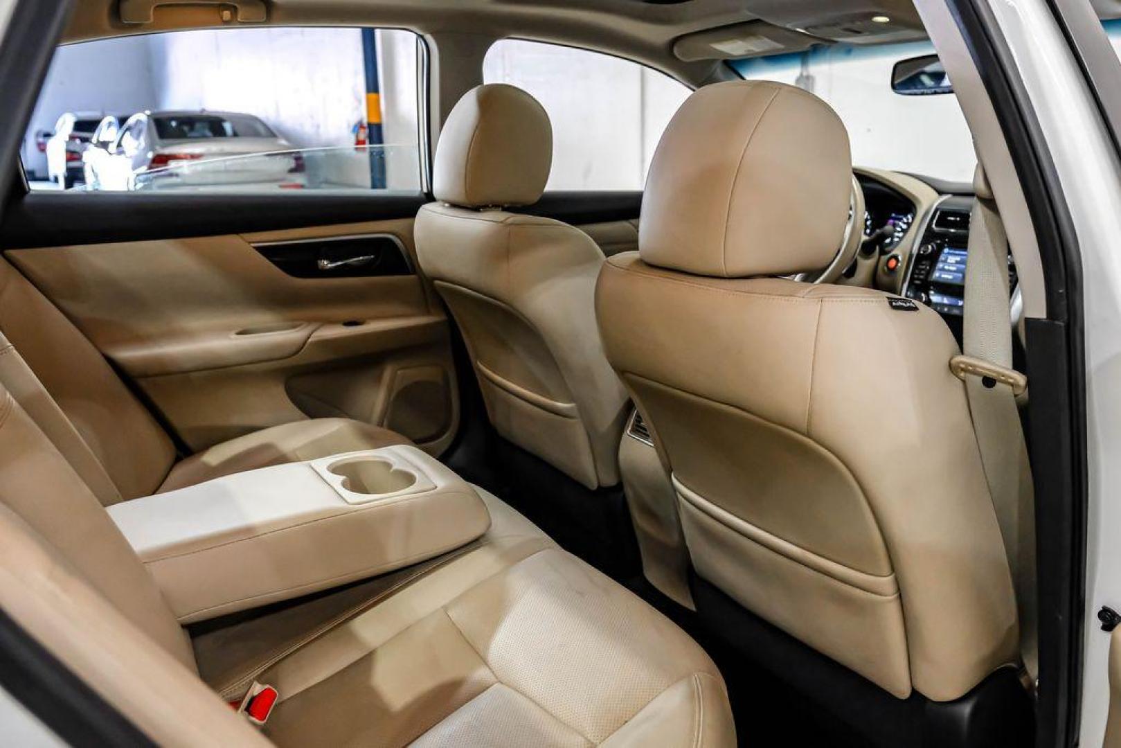 2015 Pearl White /Beige Nissan Altima 3.5 SL (1N4BL3AP6FC) with an 3.5L V6 DOHC 24V engine, CVT transmission, located at 15300 Midway Rd., Addison, TX, 75001, (972) 702-0011, 32.958321, -96.838074 - Photo#36