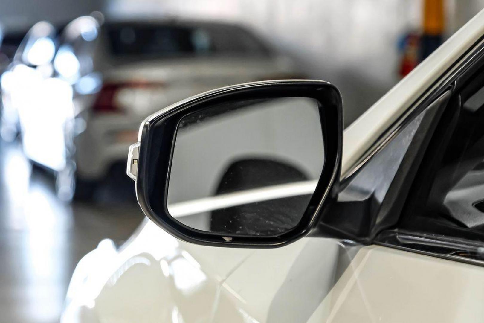 2015 Pearl White /Beige Nissan Altima 3.5 SL (1N4BL3AP6FC) with an 3.5L V6 DOHC 24V engine, CVT transmission, located at 15300 Midway Rd., Addison, TX, 75001, (972) 702-0011, 32.958321, -96.838074 - Photo#41