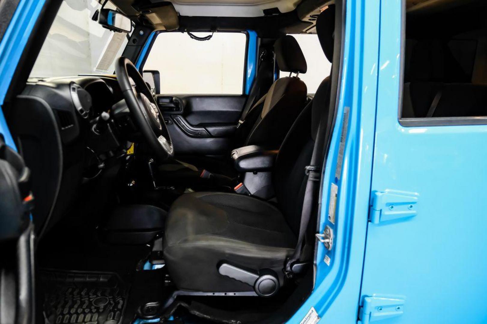 2017 Chief Clearcoat /Black Jeep Wrangler Unlimited Sport (1C4BJWDG6HL) with an 3.6L V6 24V VVT engine, Automatic transmission, located at 15300 Midway Rd., Addison, TX, 75001, (972) 702-0011, 32.958321, -96.838074 - Photo#3