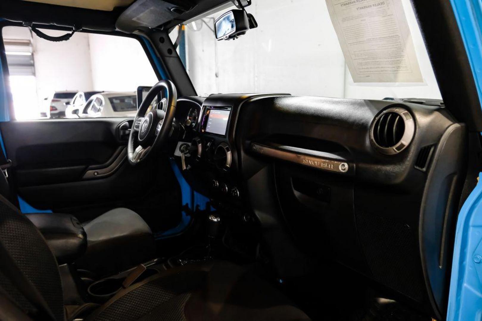 2017 Chief Clearcoat /Black Jeep Wrangler Unlimited Sport (1C4BJWDG6HL) with an 3.6L V6 24V VVT engine, Automatic transmission, located at 15300 Midway Rd., Addison, TX, 75001, (972) 702-0011, 32.958321, -96.838074 - Photo#13