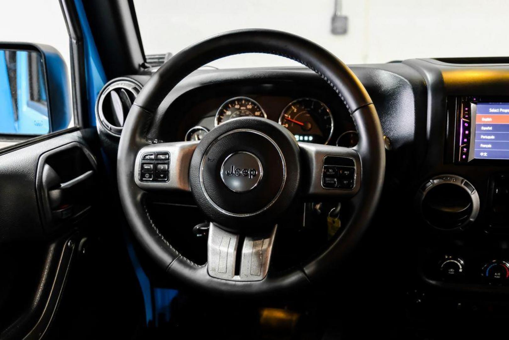 2017 Chief Clearcoat /Black Jeep Wrangler Unlimited Sport (1C4BJWDG6HL) with an 3.6L V6 24V VVT engine, Automatic transmission, located at 15300 Midway Rd., Addison, TX, 75001, (972) 702-0011, 32.958321, -96.838074 - Photo#15