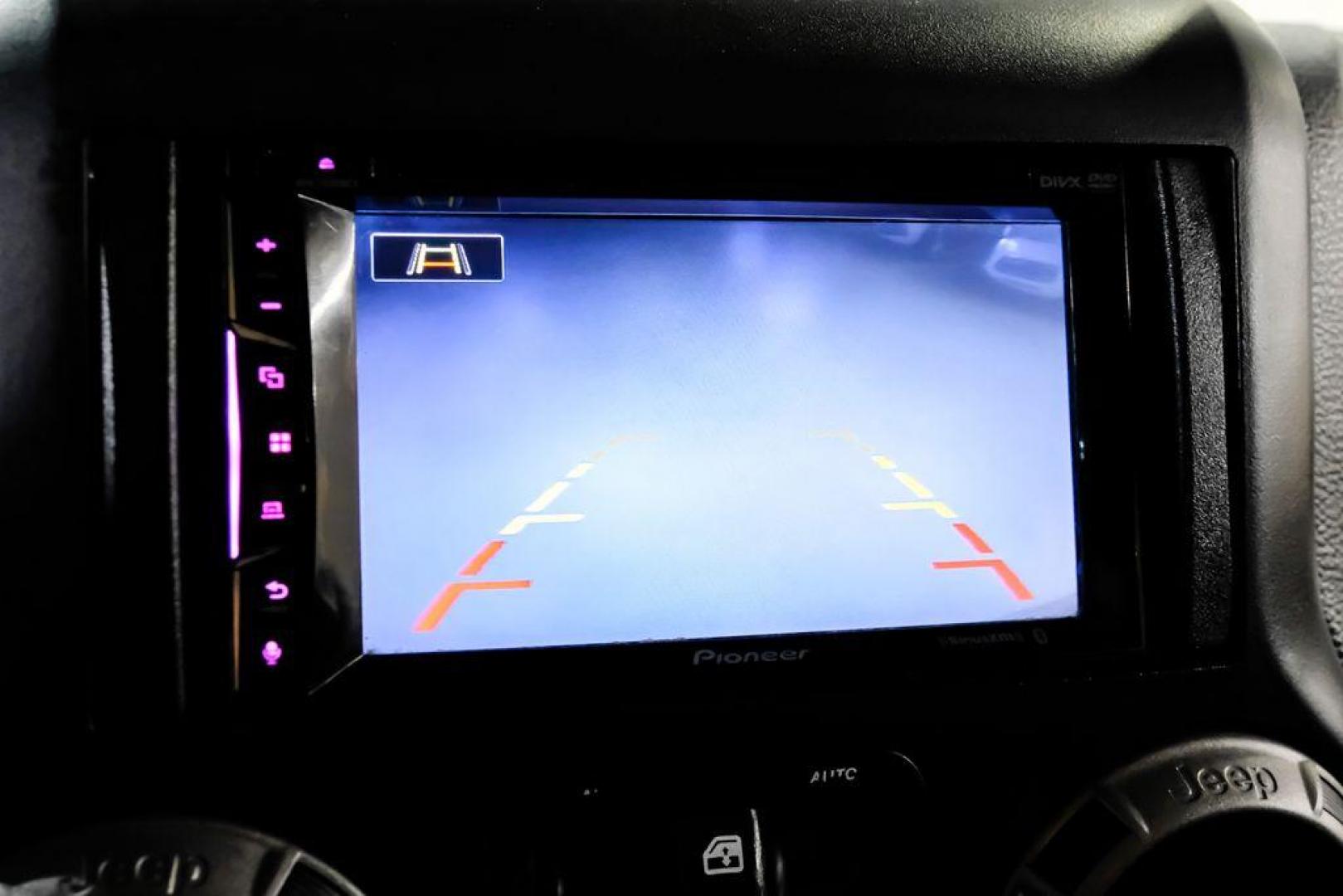 2017 Chief Clearcoat /Black Jeep Wrangler Unlimited Sport (1C4BJWDG6HL) with an 3.6L V6 24V VVT engine, Automatic transmission, located at 15300 Midway Rd., Addison, TX, 75001, (972) 702-0011, 32.958321, -96.838074 - Photo#20