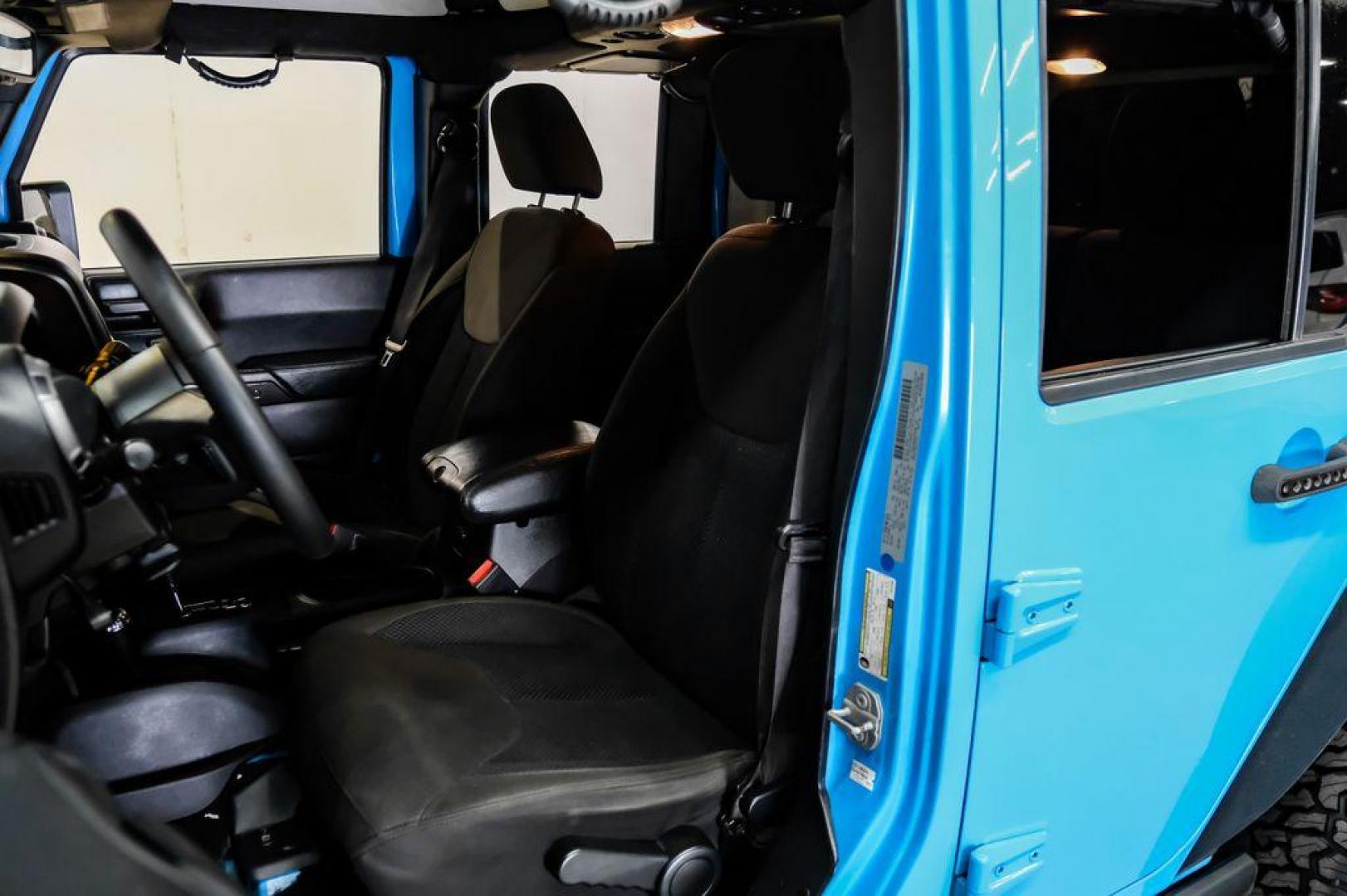 2017 Chief Clearcoat /Black Jeep Wrangler Unlimited Sport (1C4BJWDG6HL) with an 3.6L V6 24V VVT engine, Automatic transmission, located at 15300 Midway Rd., Addison, TX, 75001, (972) 702-0011, 32.958321, -96.838074 - Photo#27