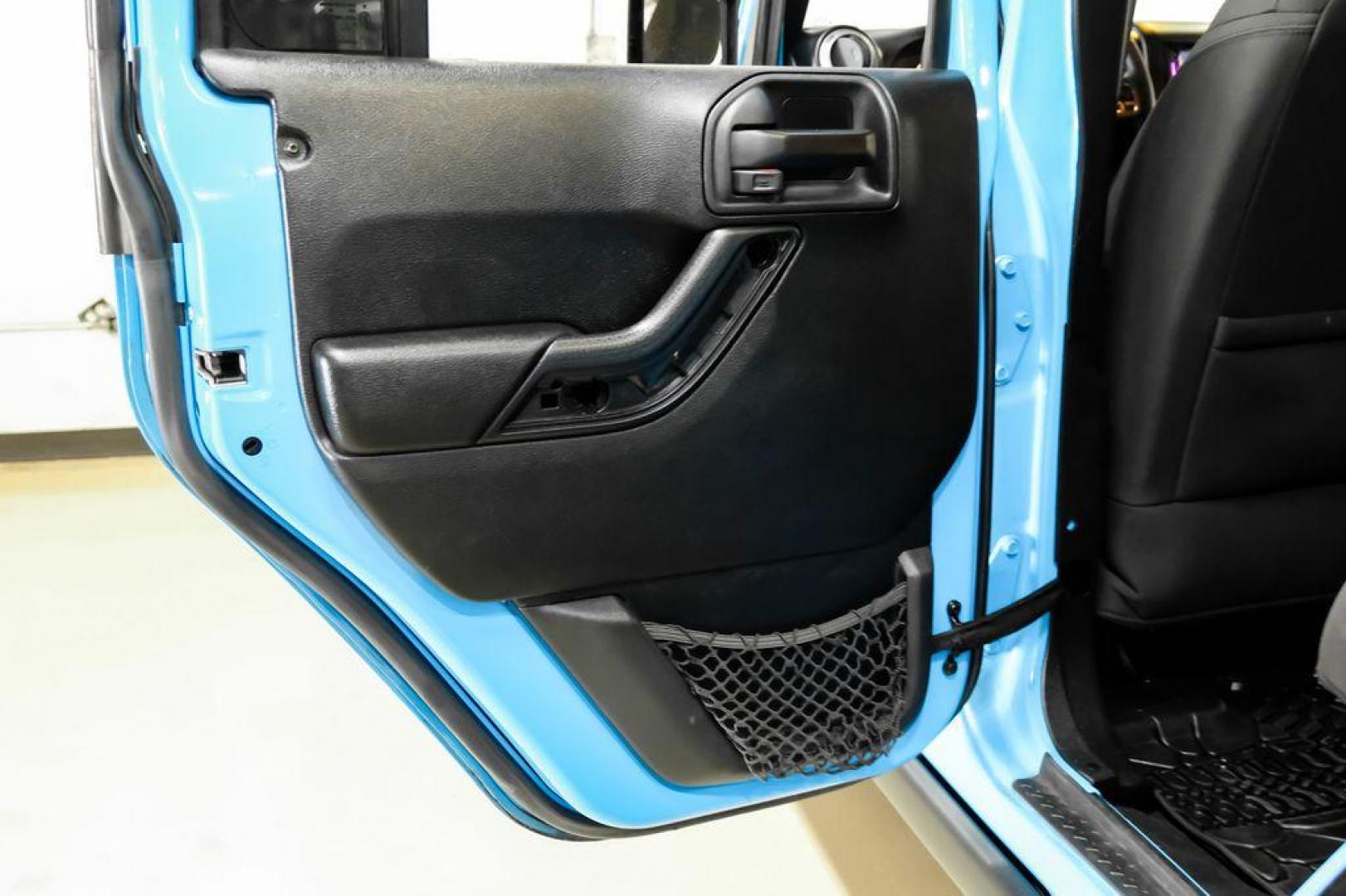 2017 Chief Clearcoat /Black Jeep Wrangler Unlimited Sport (1C4BJWDG6HL) with an 3.6L V6 24V VVT engine, Automatic transmission, located at 15300 Midway Rd., Addison, TX, 75001, (972) 702-0011, 32.958321, -96.838074 - Photo#39