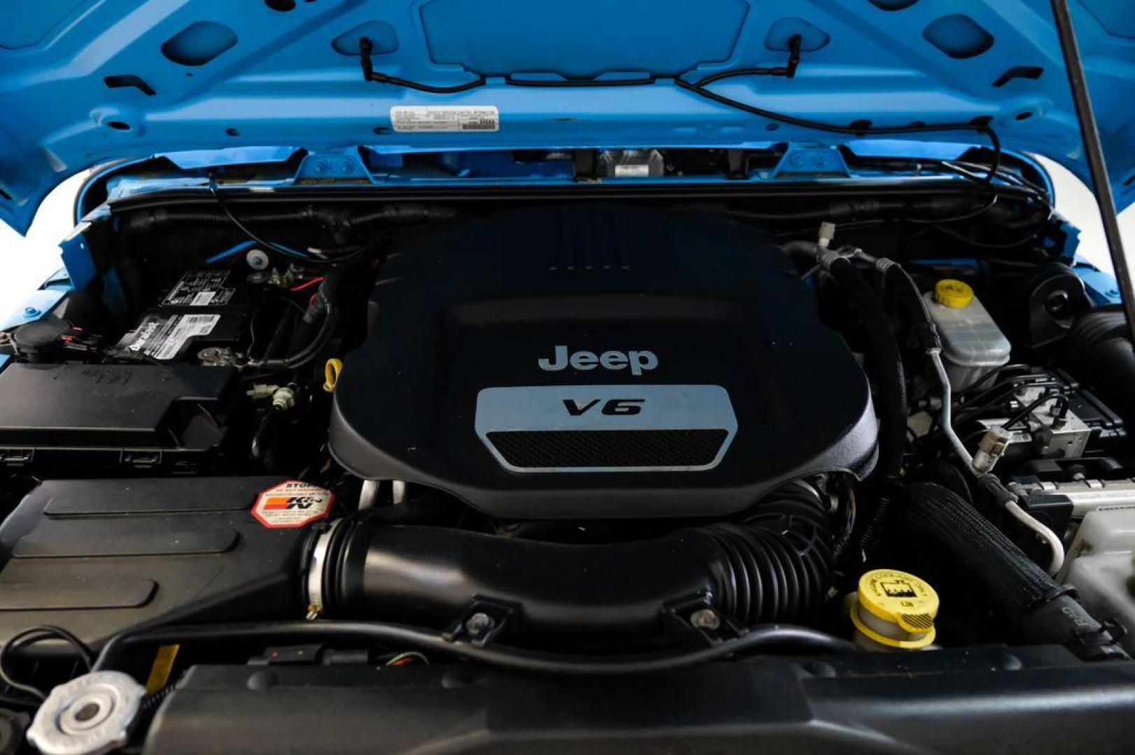 2017 Chief Clearcoat /Black Jeep Wrangler Unlimited Sport (1C4BJWDG6HL) with an 3.6L V6 24V VVT engine, Automatic transmission, located at 15300 Midway Rd., Addison, TX, 75001, (972) 702-0011, 32.958321, -96.838074 - Photo#45