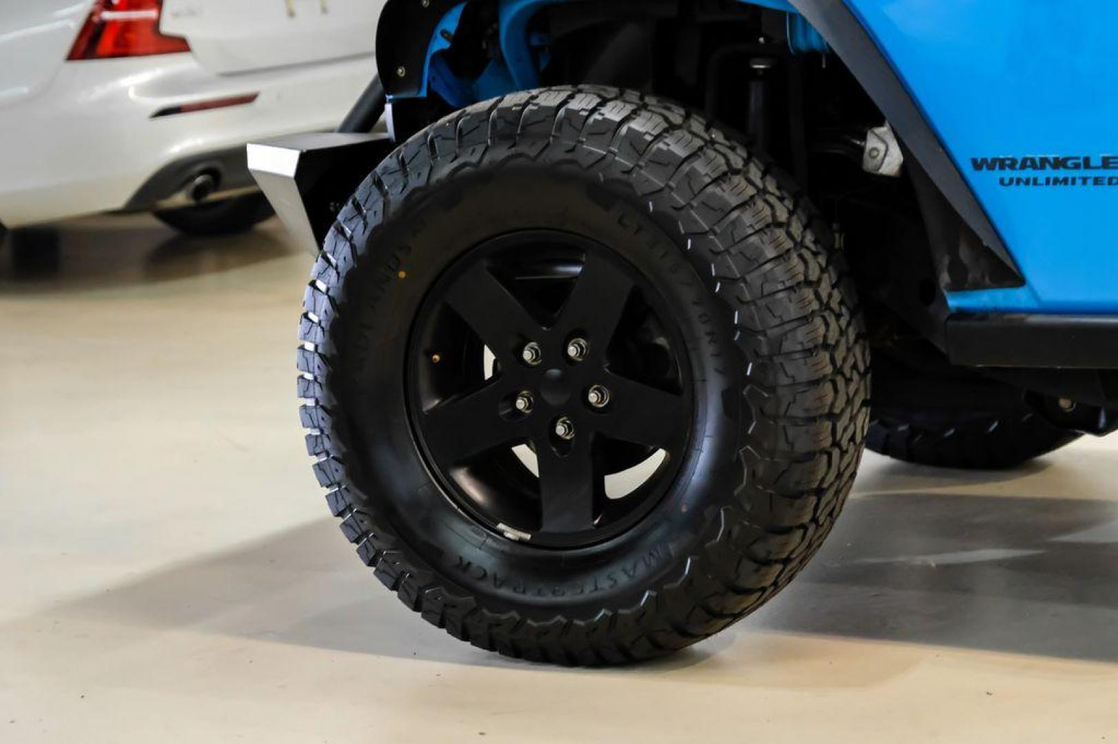 2017 Chief Clearcoat /Black Jeep Wrangler Unlimited Sport (1C4BJWDG6HL) with an 3.6L V6 24V VVT engine, Automatic transmission, located at 15300 Midway Rd., Addison, TX, 75001, (972) 702-0011, 32.958321, -96.838074 - Photo#51